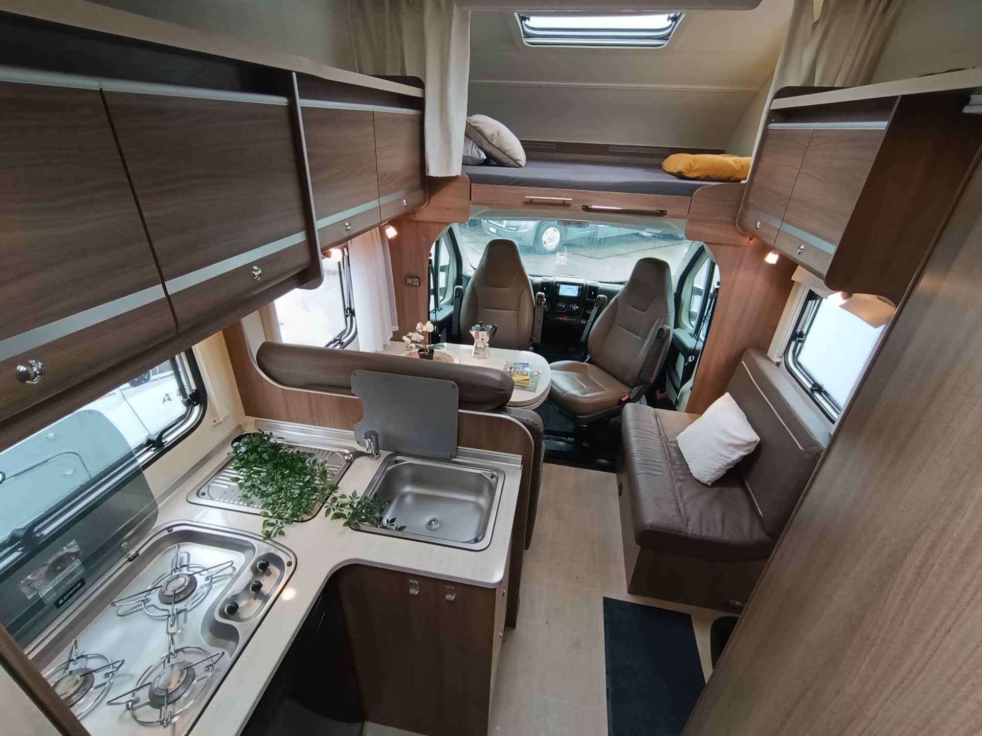 BÜRSTNER BA6701*** Perfektes Familienmobil für jede Jahreszeit***-image-20