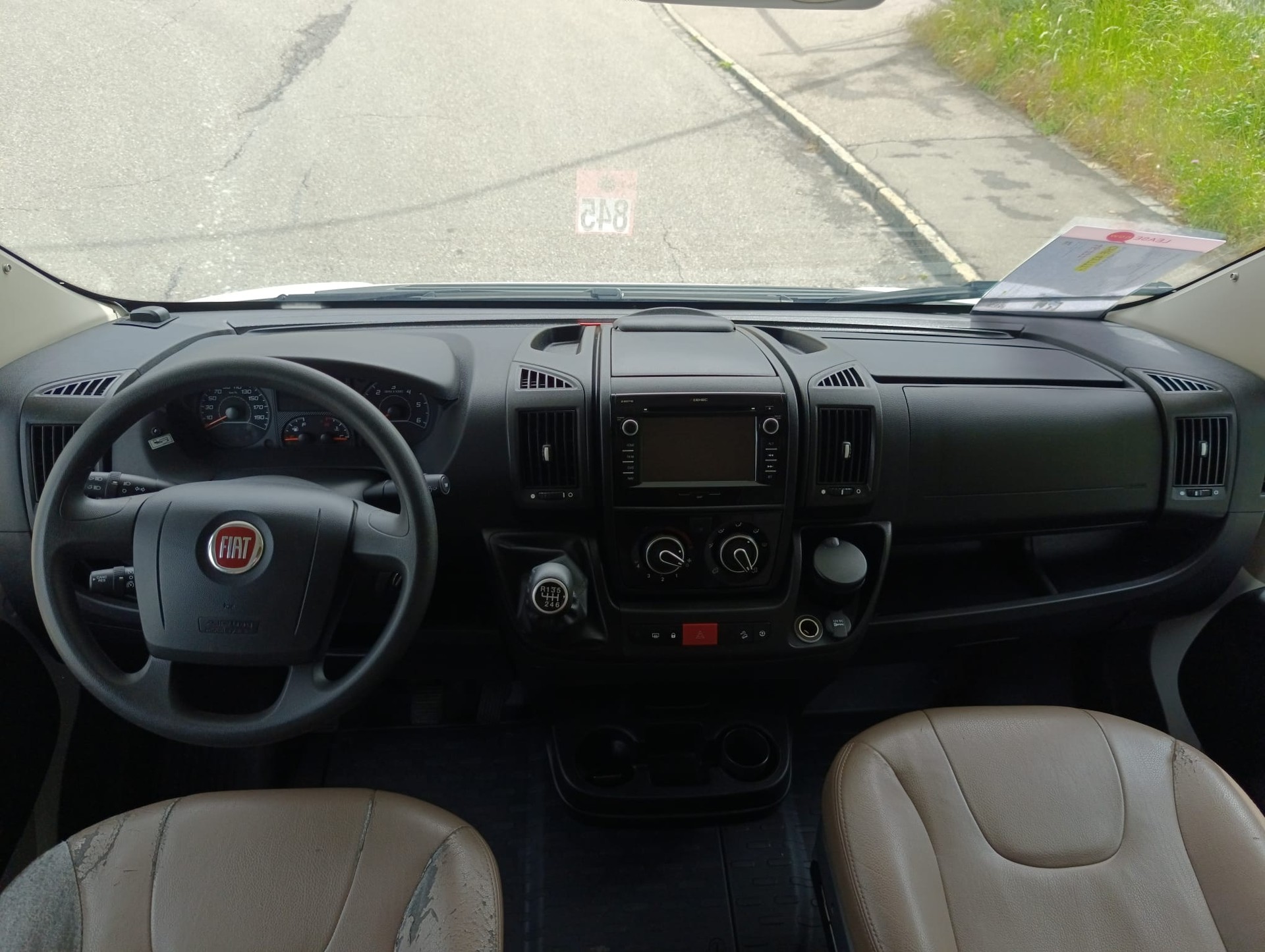 BÜRSTNER BA6701*** Perfektes Familienmobil für jede Jahreszeit***-image-12