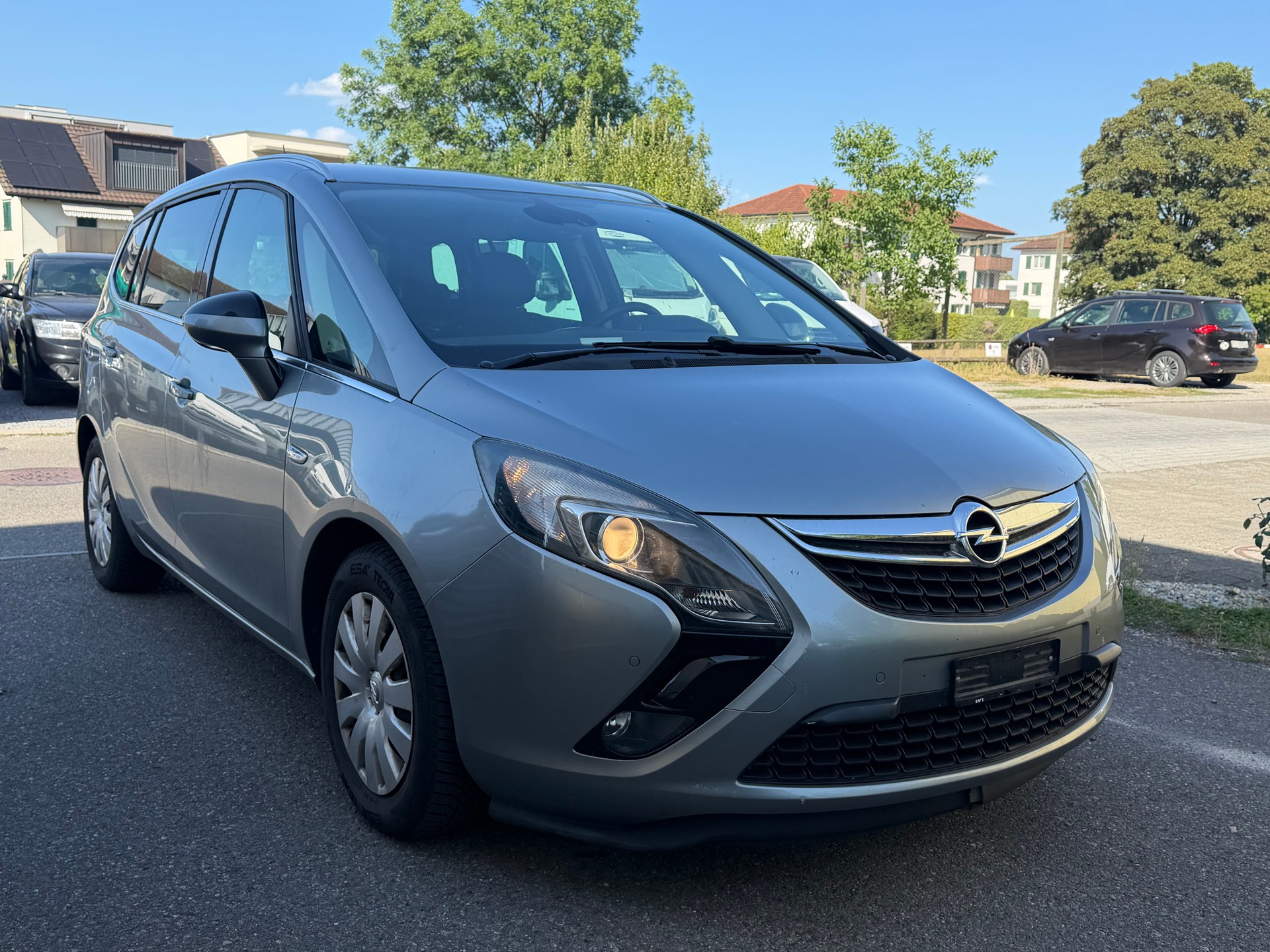 OPEL Zafira Tourer 1.4i 16V Cosmo-image-0