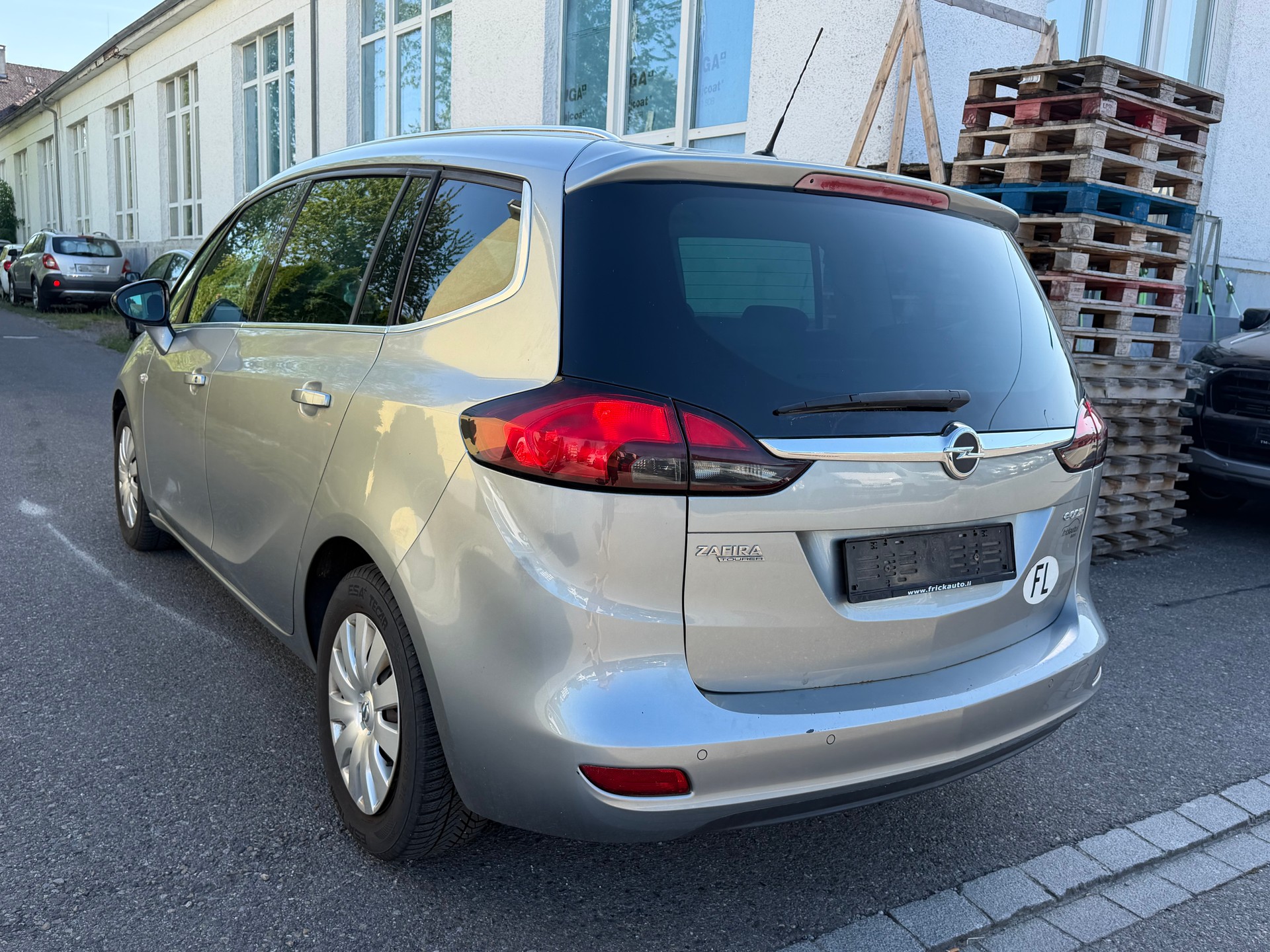 OPEL Zafira Tourer 1.4i 16V Cosmo-image-4