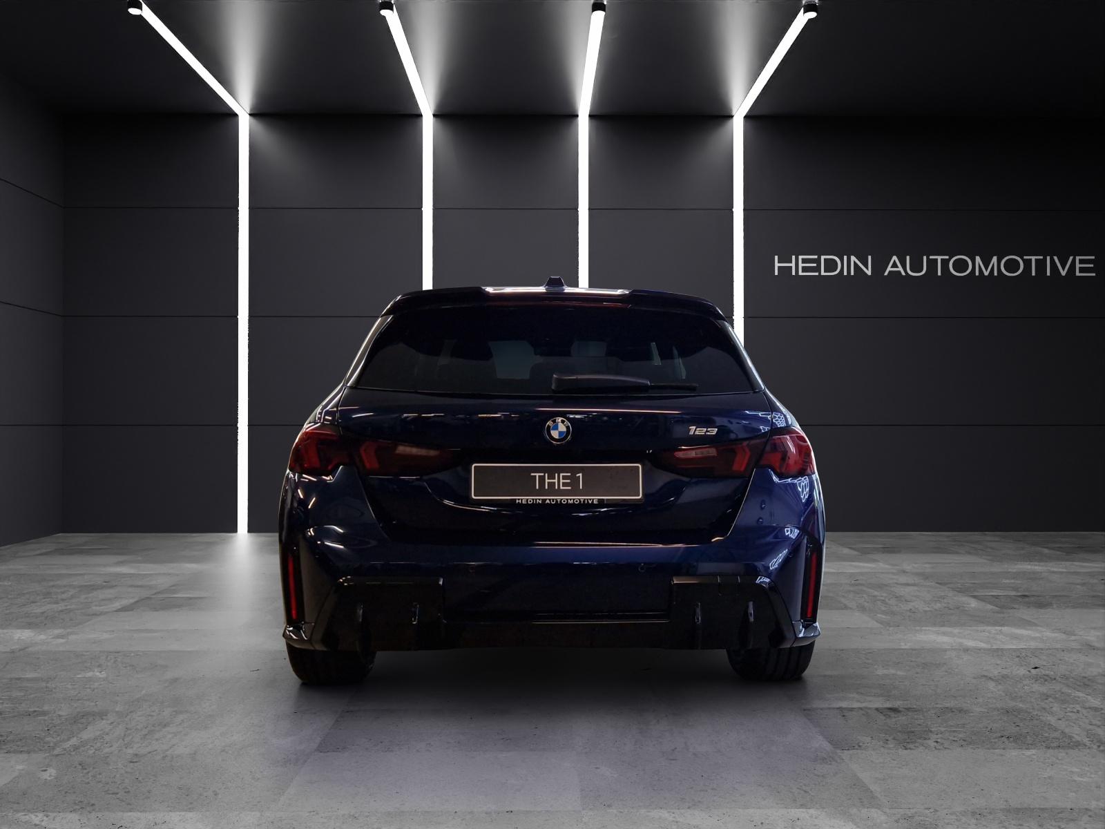 BMW 123 xDrive-showroom-element-3