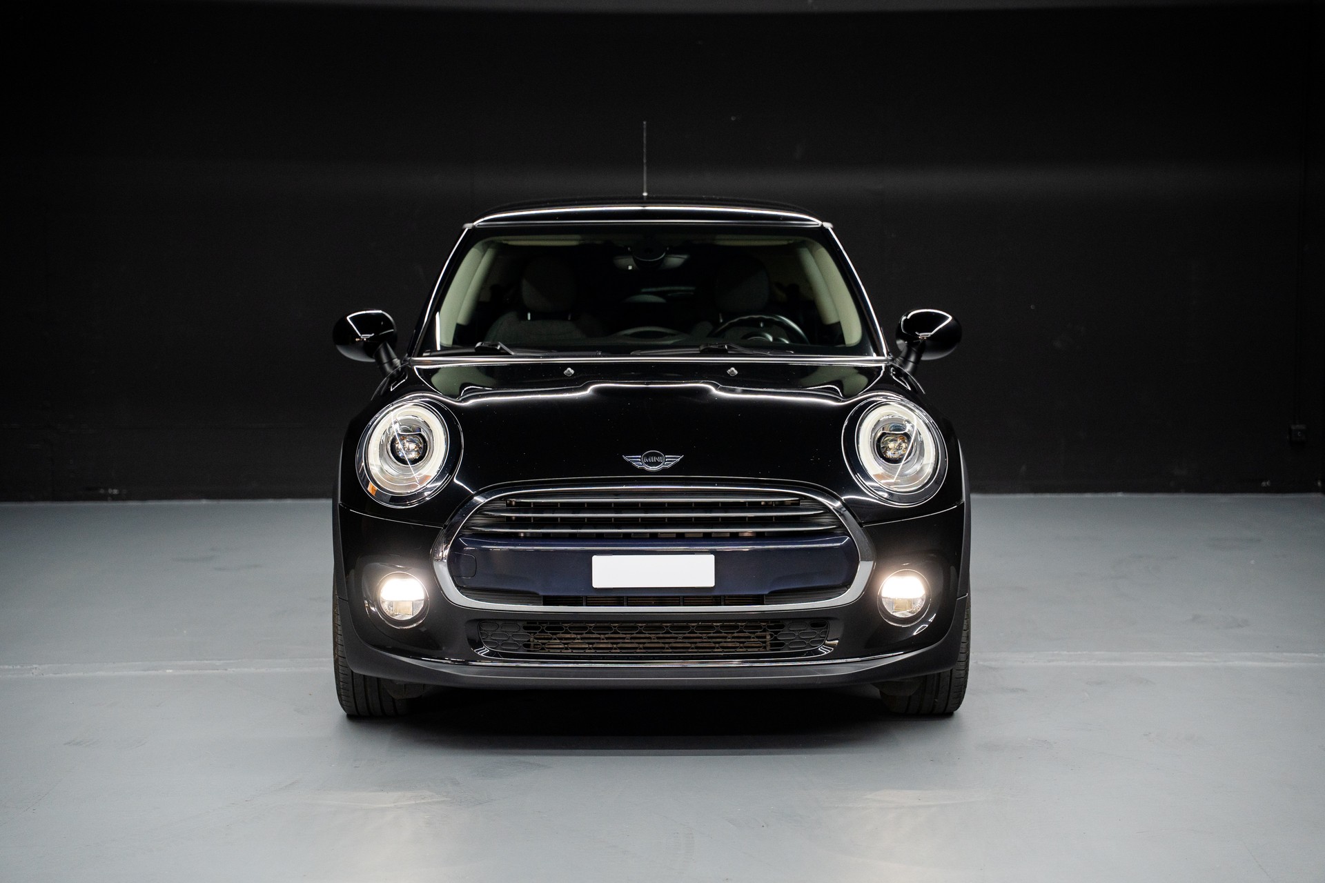 MINI Cooper-image-1