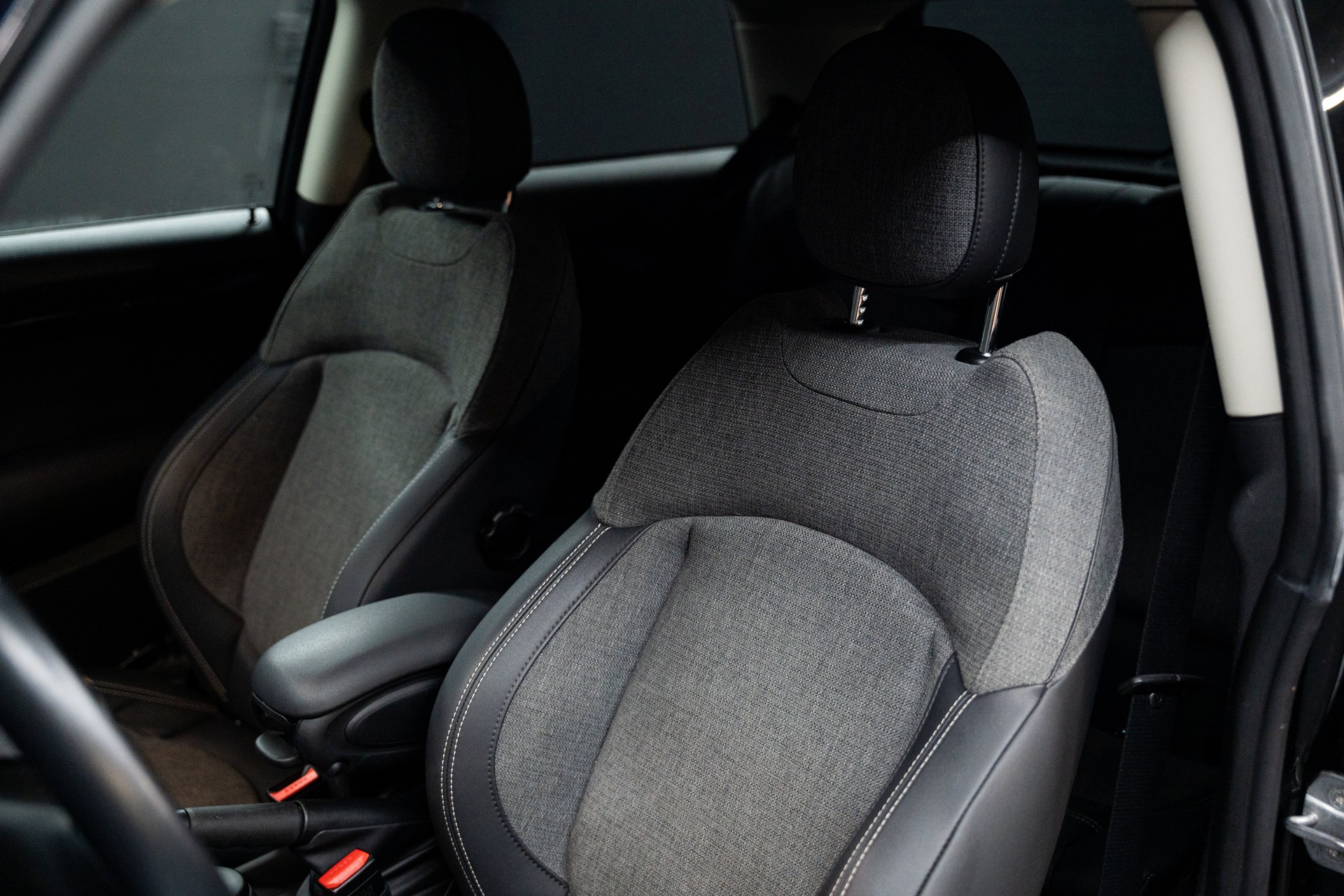 MINI Cooper-image-8