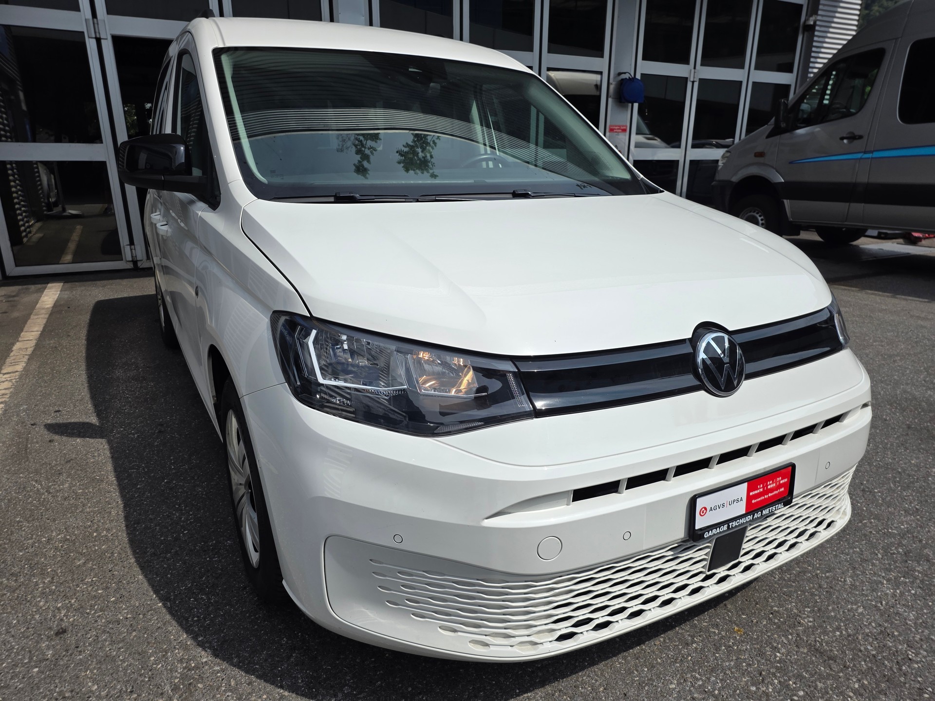 VW Caddy 2.0 TDI Liberty DSG-image-2