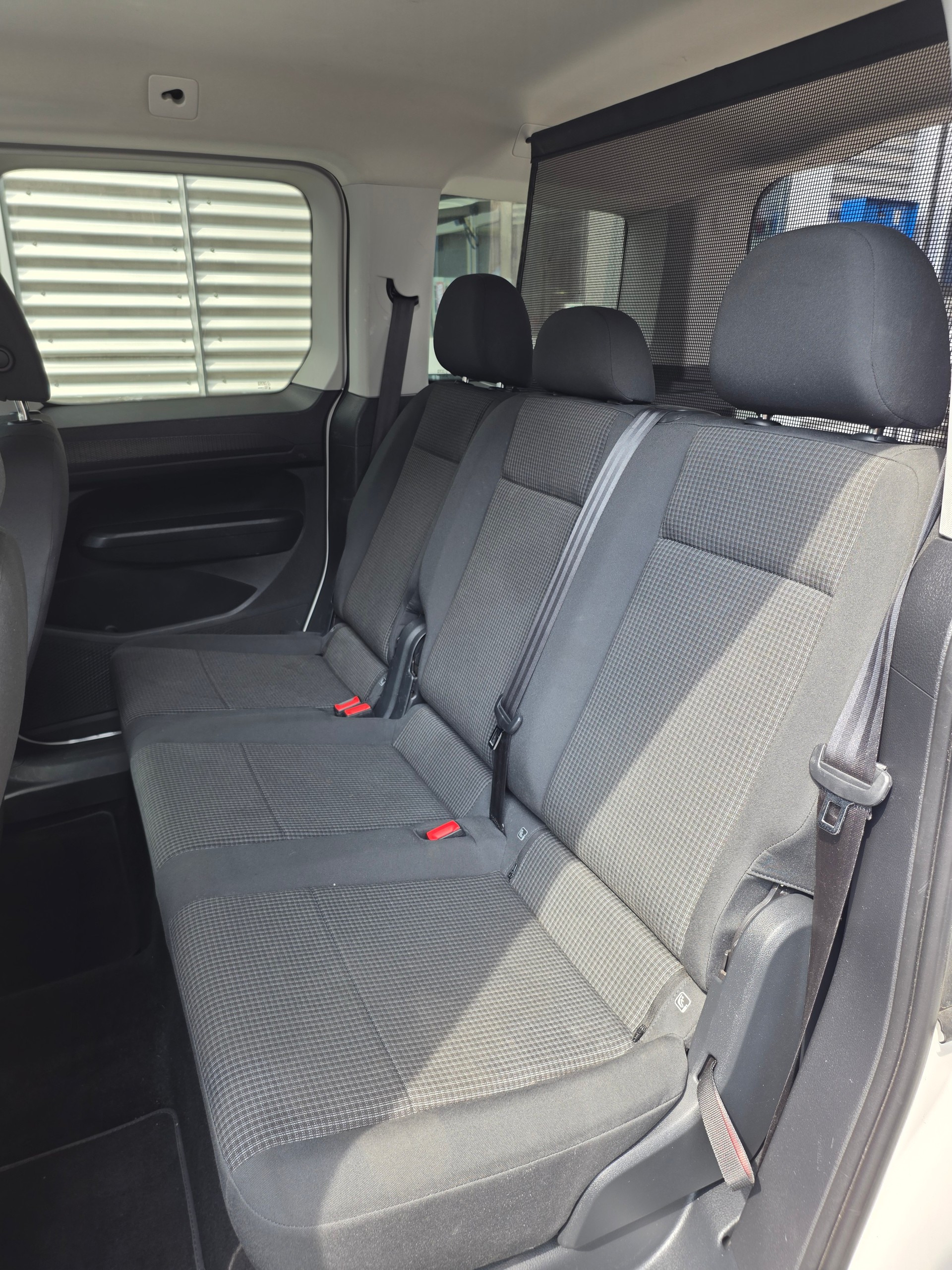VW Caddy 2.0 TDI Liberty DSG-image-6