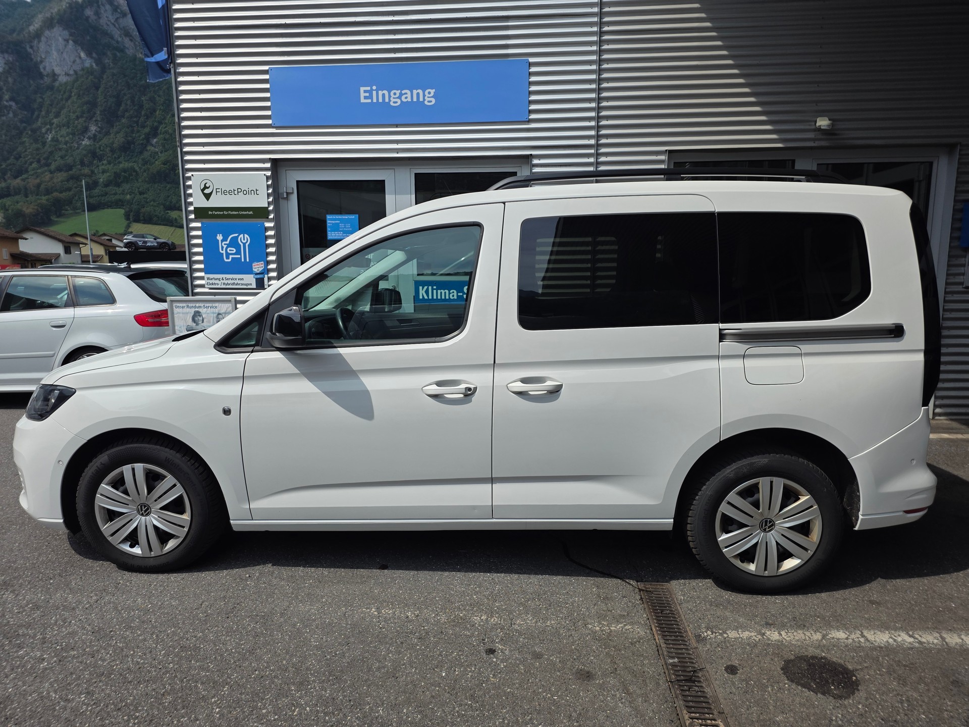VW Caddy 2.0 TDI Liberty DSG-image-3
