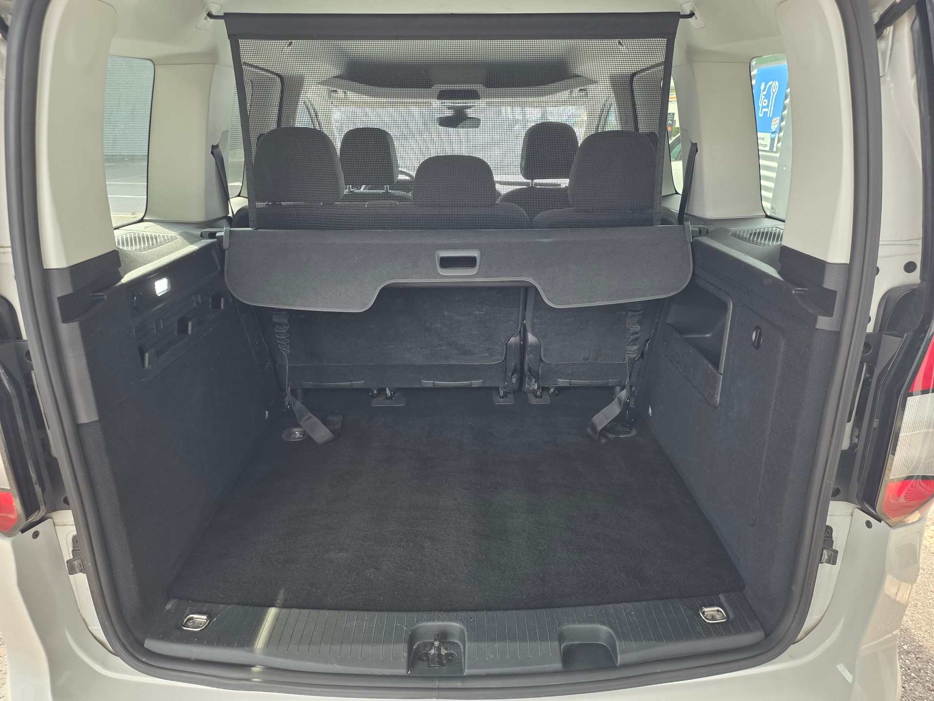 VW Caddy 2.0 TDI Liberty DSG-image-7