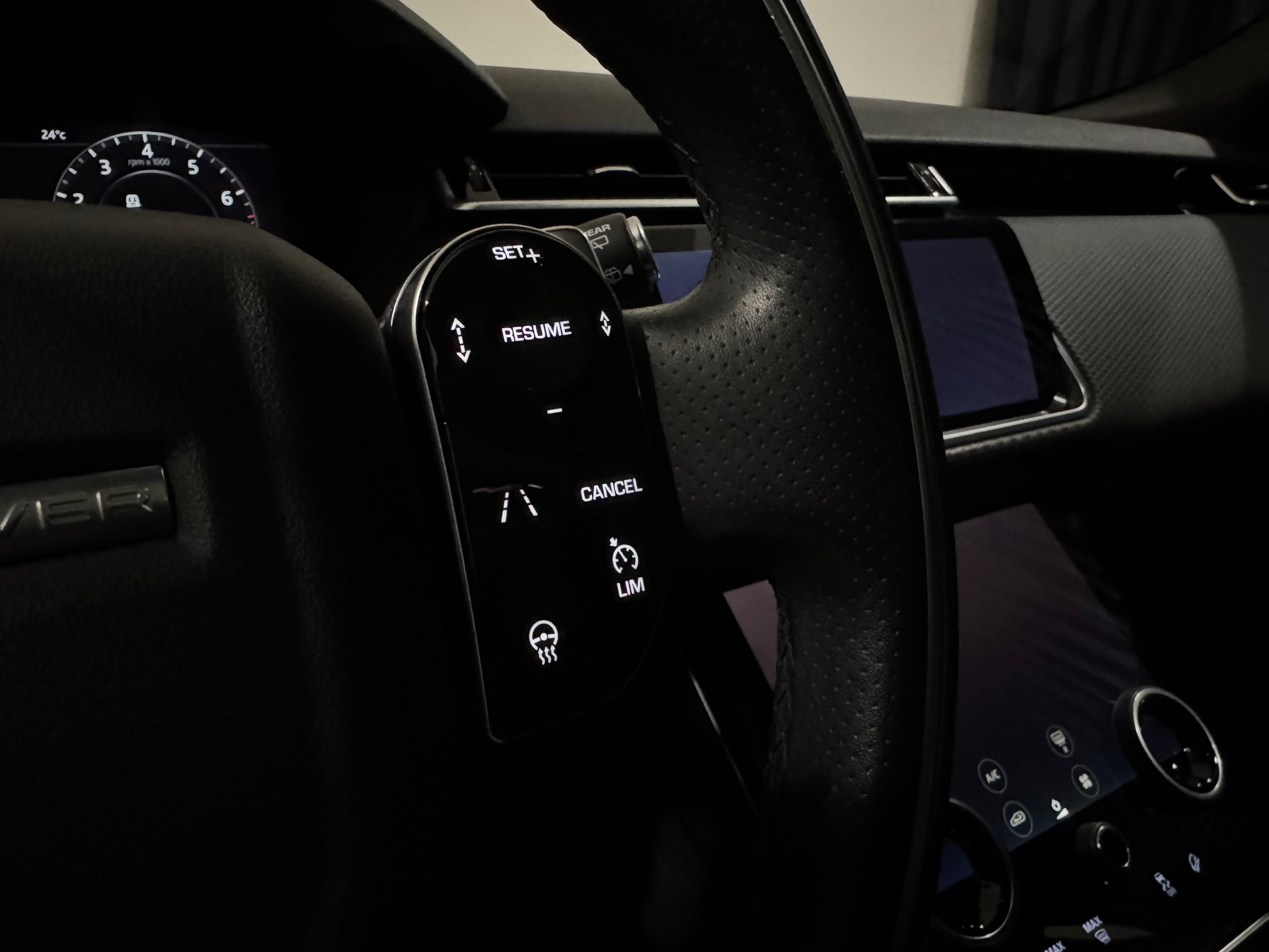 LAND ROVER Range Rover Velar R-Dynamic P 300 HSE Automatic-image-19