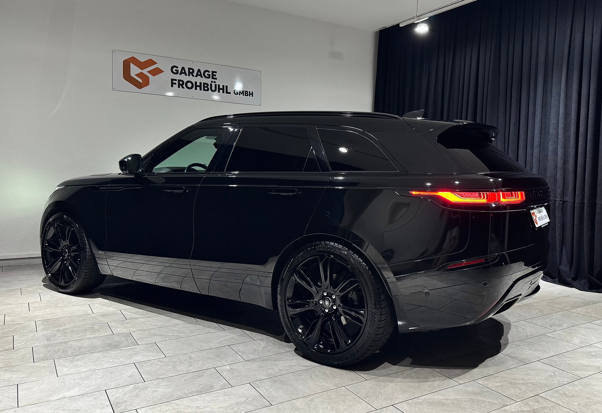 LAND ROVER Range Rover Velar R-Dynamic P 300 HSE Automatic-image-10