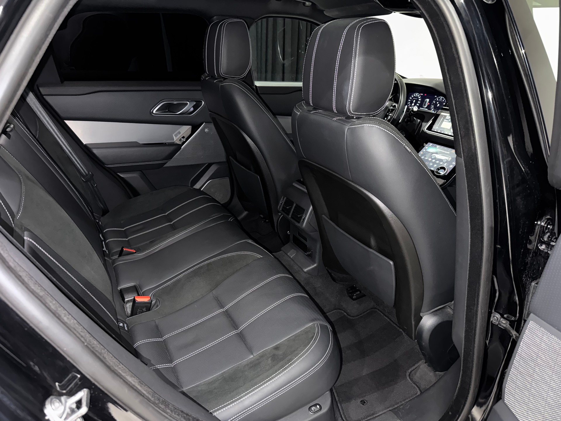 LAND ROVER Range Rover Velar R-Dynamic P 300 HSE Automatic-image-15