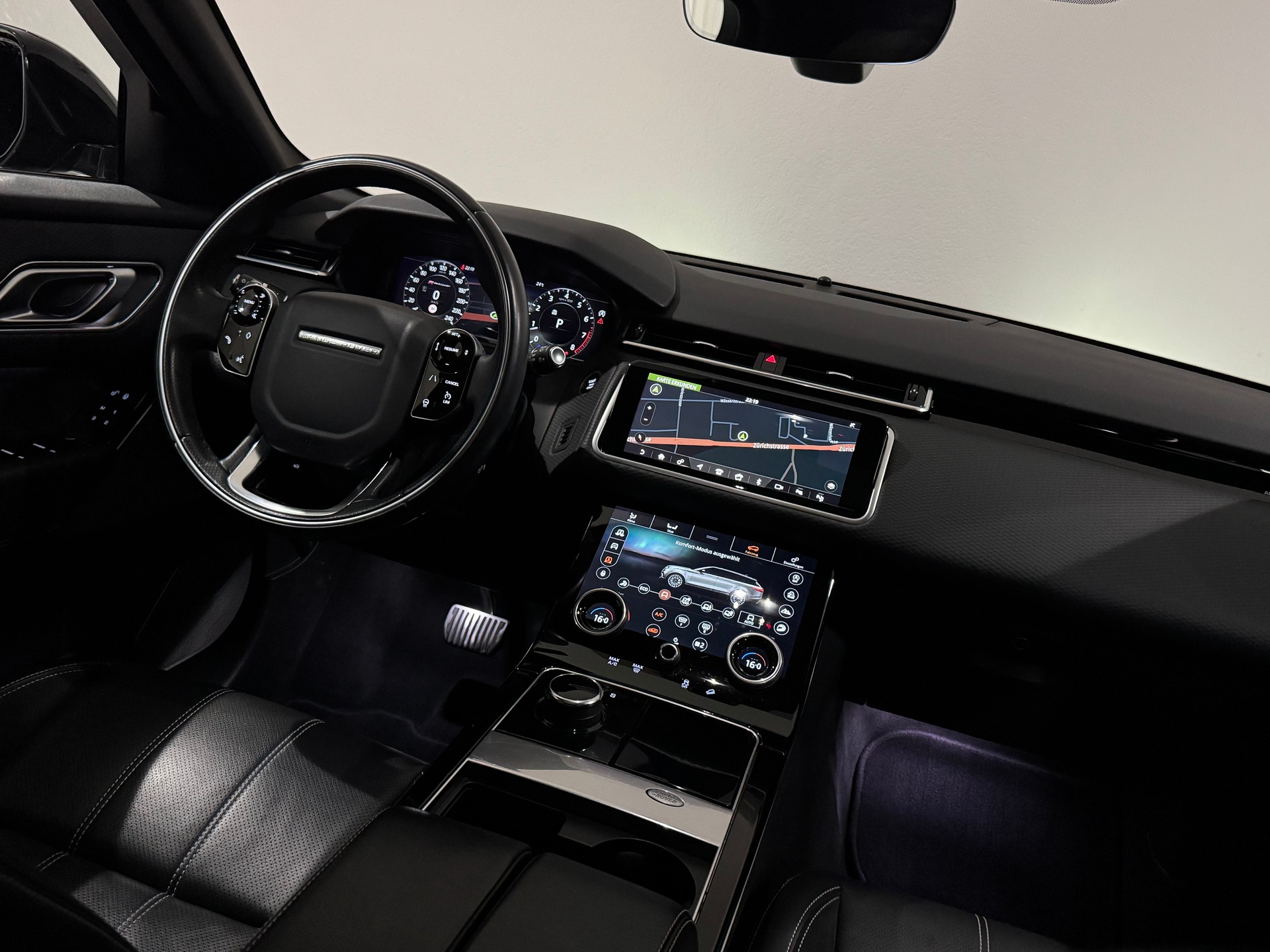 LAND ROVER Range Rover Velar R-Dynamic P 300 HSE Automatic-image-16