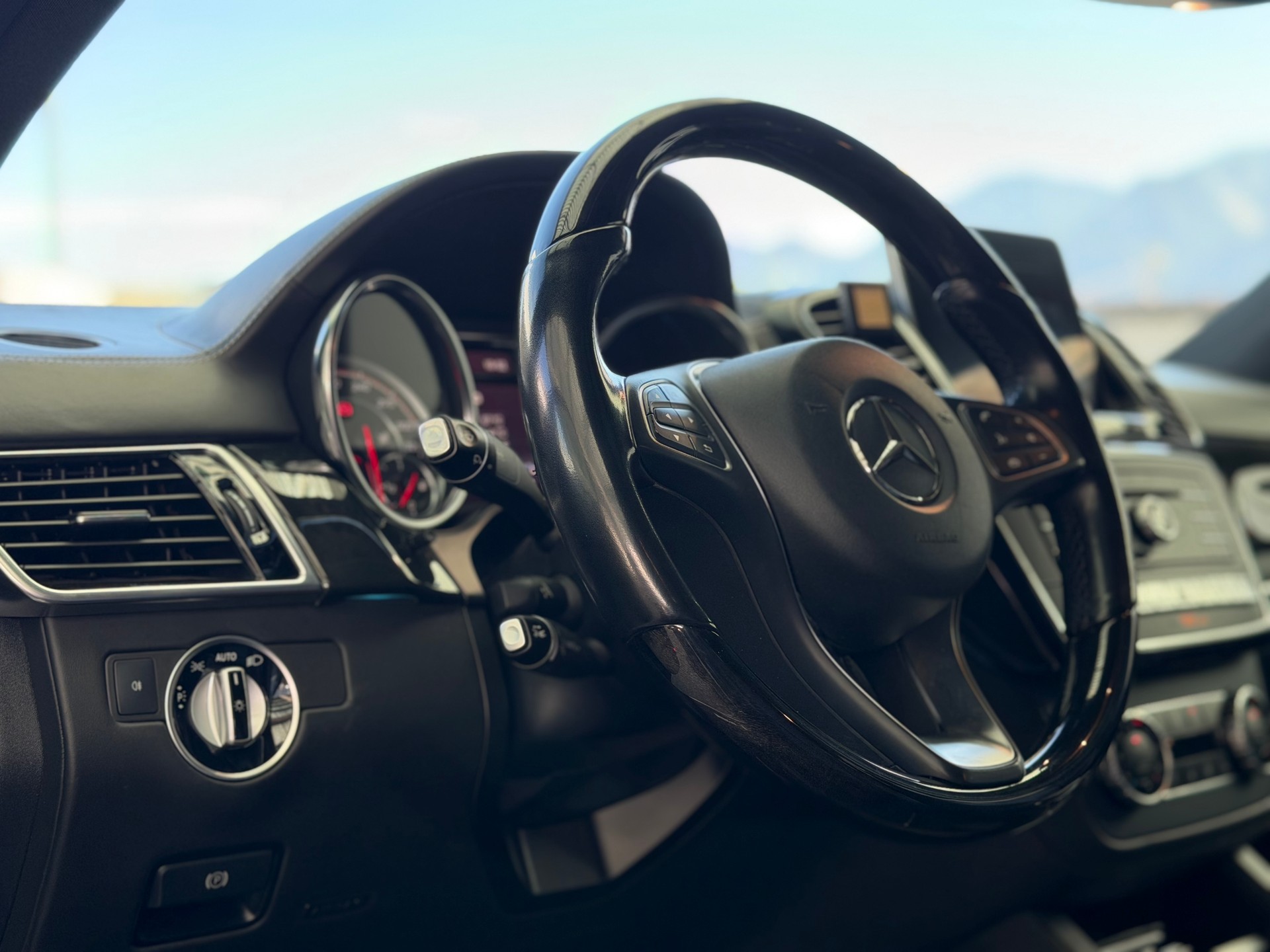 MERCEDES-BENZ GLE Coupé 63 S AMG 4Matic Speedshift-image-28