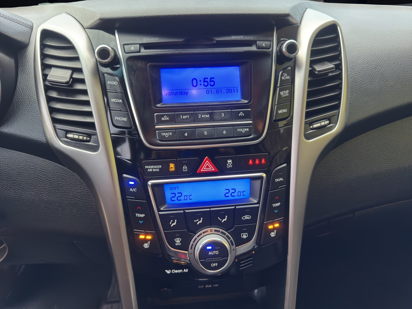 HYUNDAI i30 1.6 GDI Style Hyundai i30 1.6-Benzin – Top gepflegt, frisch ab MFK & Service . Garantie .-image-16