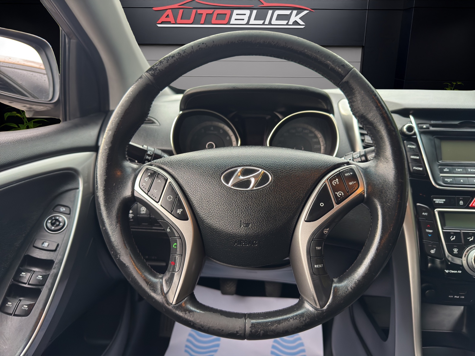 HYUNDAI i30 1.6 GDI Style Hyundai i30 1.6-Benzin – Top gepflegt, frisch ab MFK & Service . Garantie .-image-11