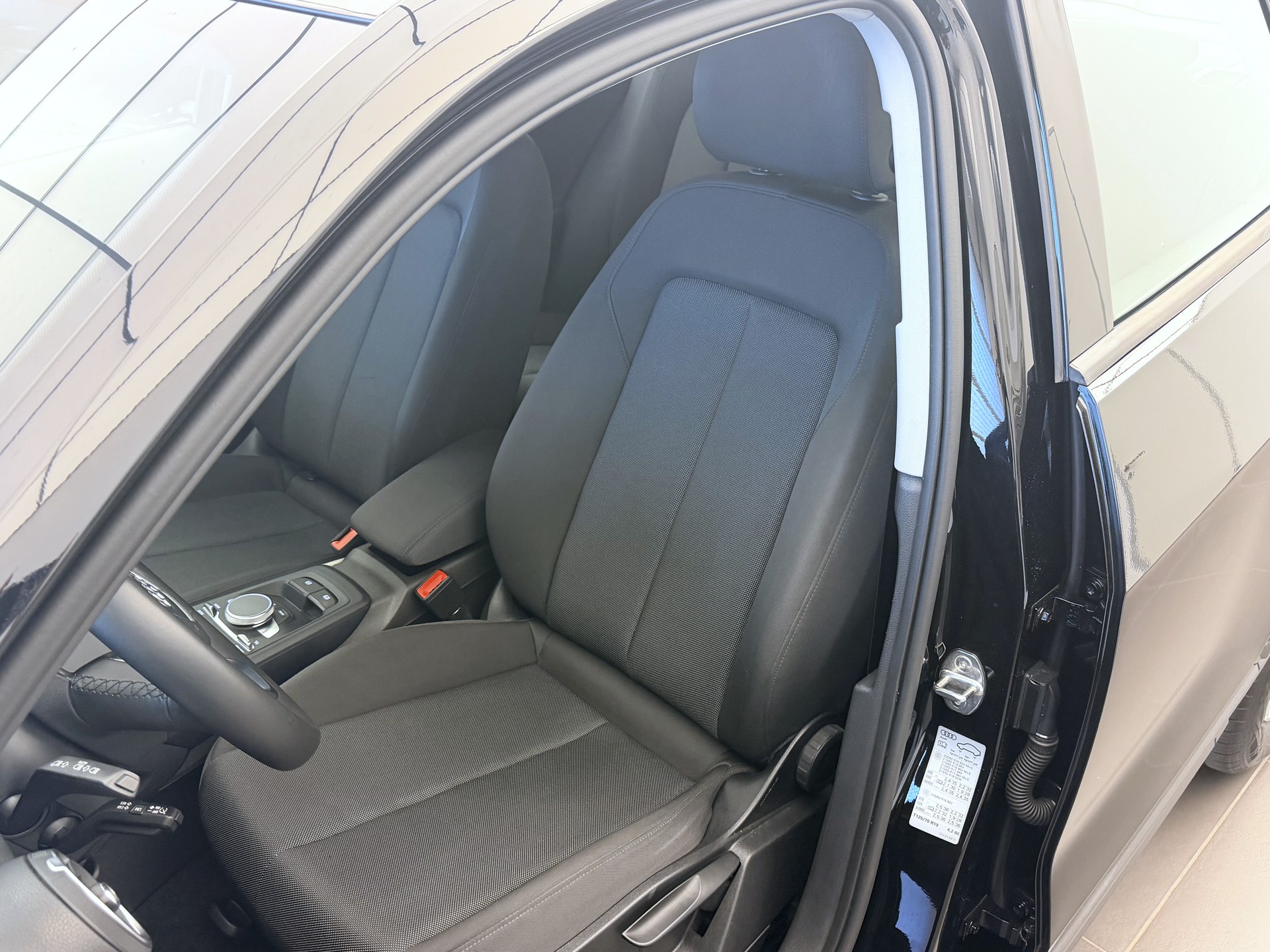 AUDI Q2 35 TFSI S-tronic-image-4
