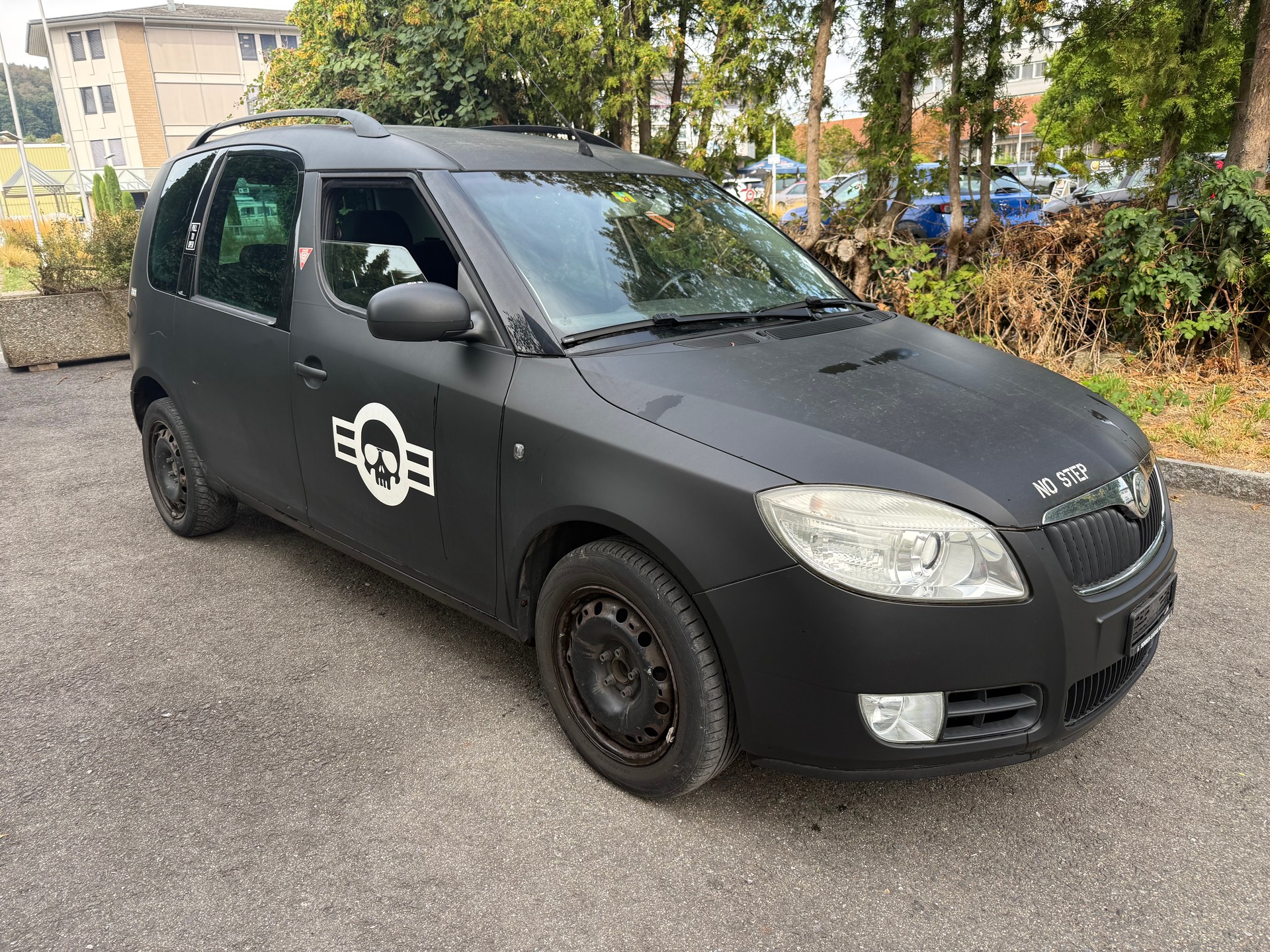 SKODA Roomster 1.6 Elegance-image-0