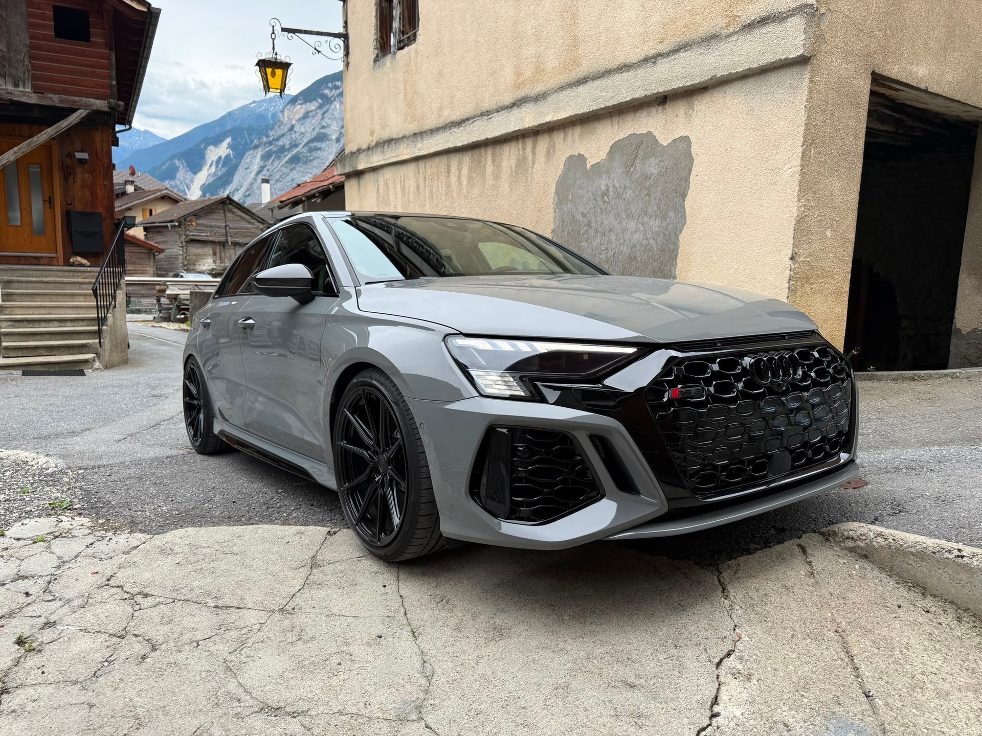 AUDI 2.5 TFSI quattro S-Tronic-image-0