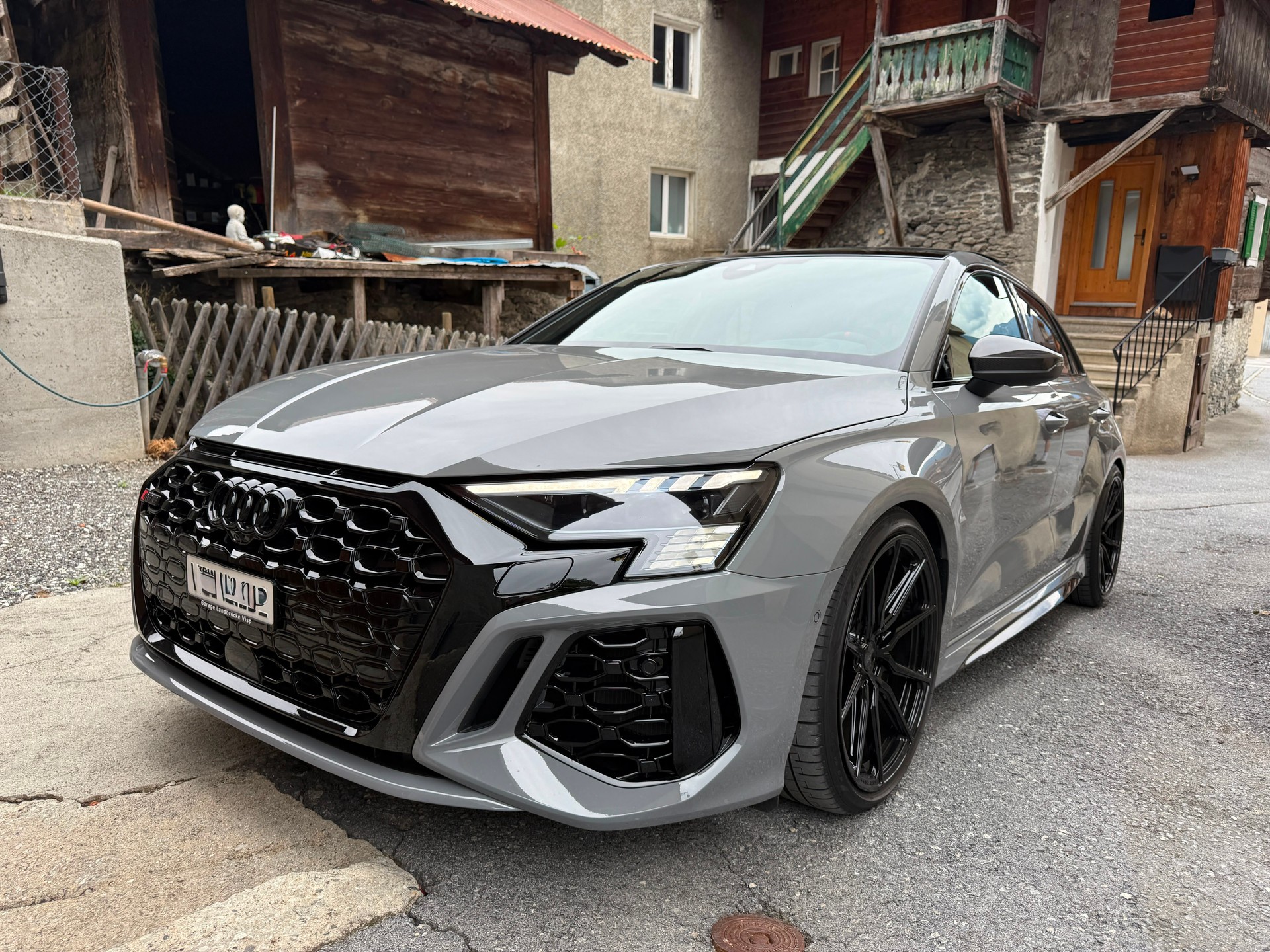AUDI 2.5 TFSI quattro S-Tronic-image-1
