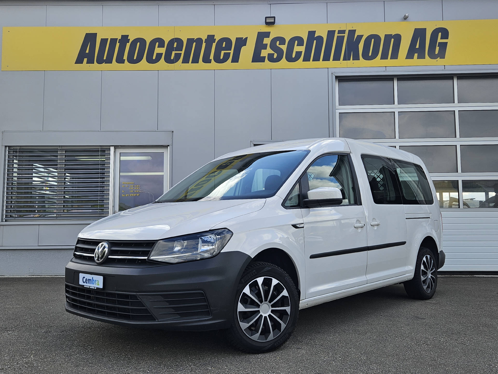 VW Caddy Maxi 2.0 TDI Trendline * Frisch ab MFK * Frisch ab Service * Navi * Sitzheizung * Tempomat *-image-1