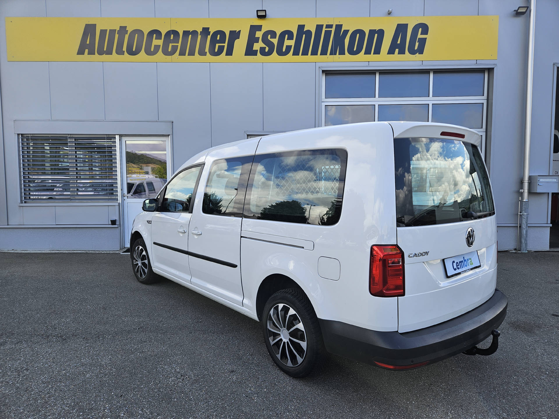 VW Caddy Maxi 2.0 TDI Trendline * Frisch ab MFK * Frisch ab Service * Navi * Sitzheizung * Tempomat *-image-8