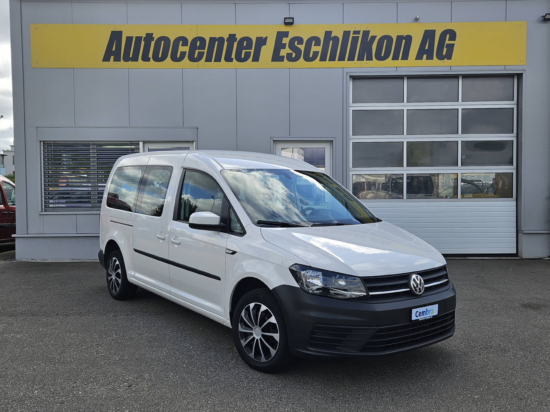 VW Caddy Maxi 2.0 TDI Trendline * Frisch ab MFK * Frisch ab Service * Navi * Sitzheizung * Tempomat *-image-2