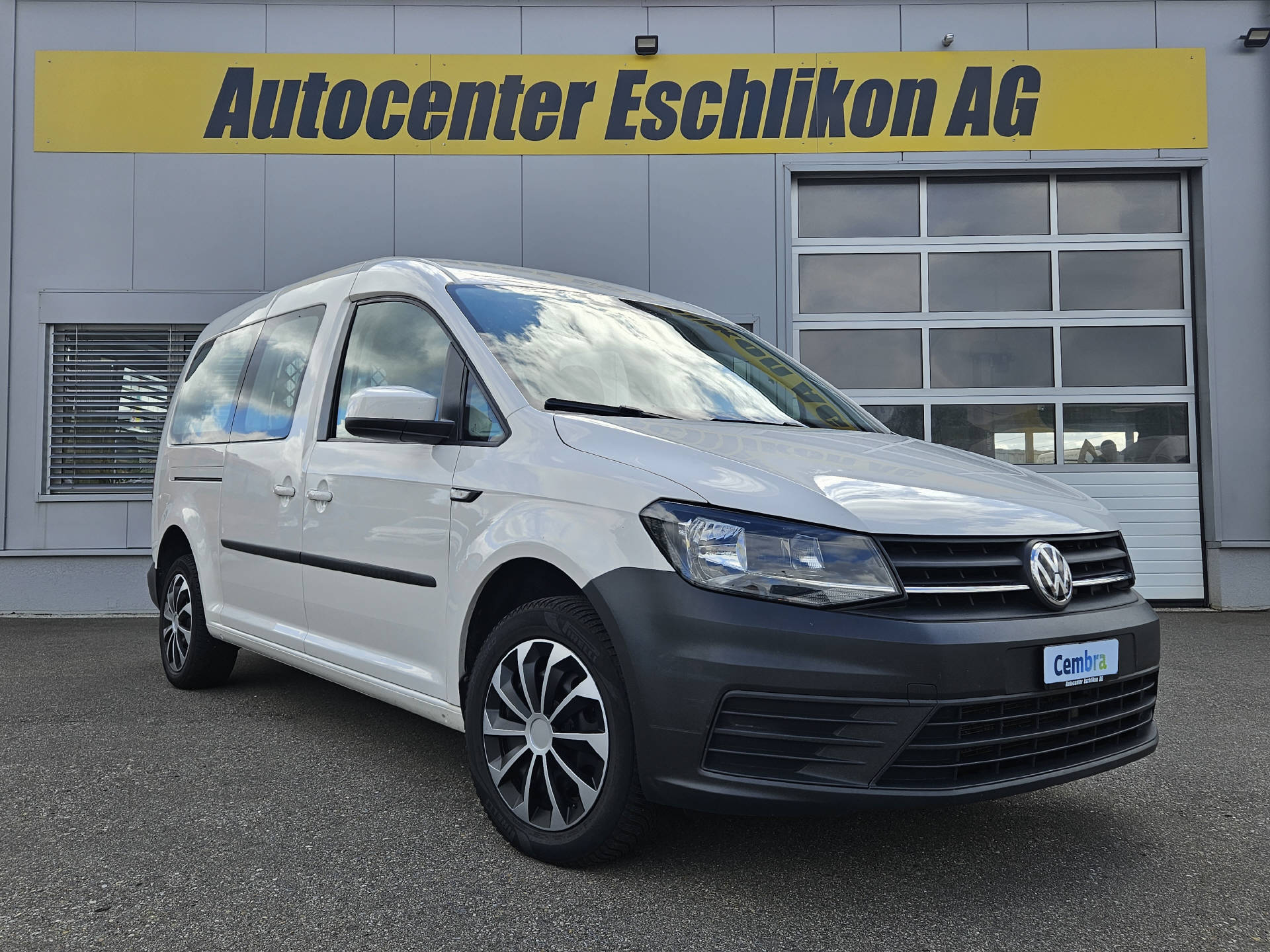 VW Caddy Maxi 2.0 TDI Trendline * Frisch ab MFK * Frisch ab Service * Navi * Sitzheizung * Tempomat *-image-4