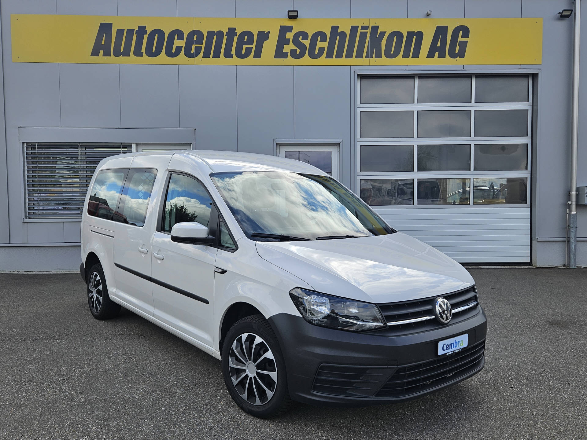 VW Caddy Maxi 2.0 TDI Trendline * Frisch ab MFK * Frisch ab Service * Navi * Sitzheizung * Tempomat *-image-3