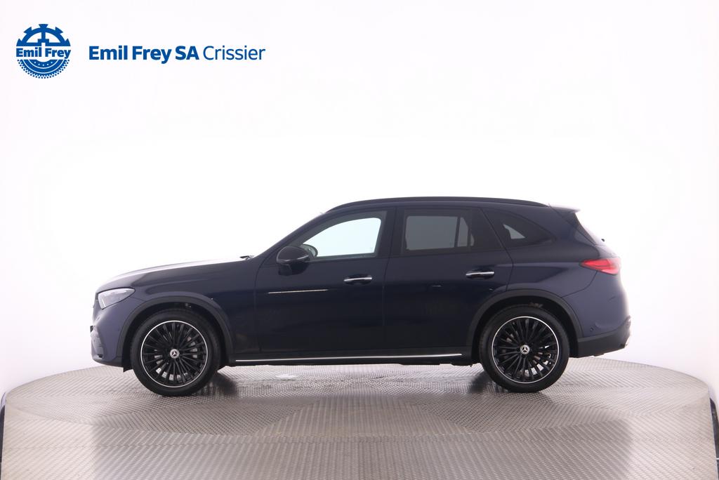 MERCEDES-BENZ GLC 300 AMG Line 4matic-image-2