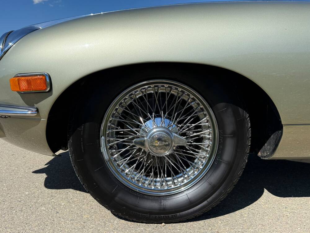 JAGUAR E-Type 4.2 SerieII-image-15