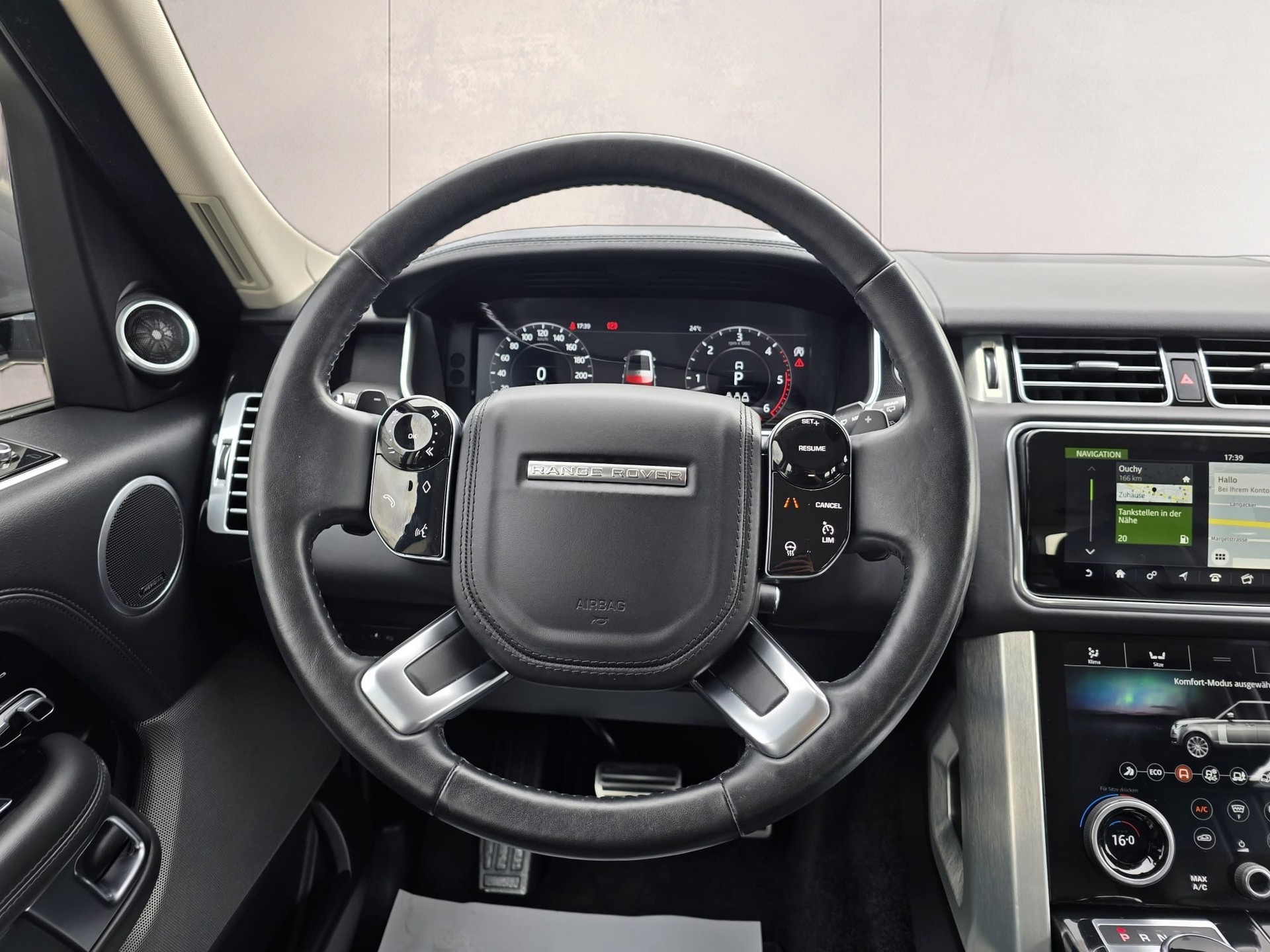 LAND ROVER Range Rover 4.4 SDV8 Vogue Automatic-image-21