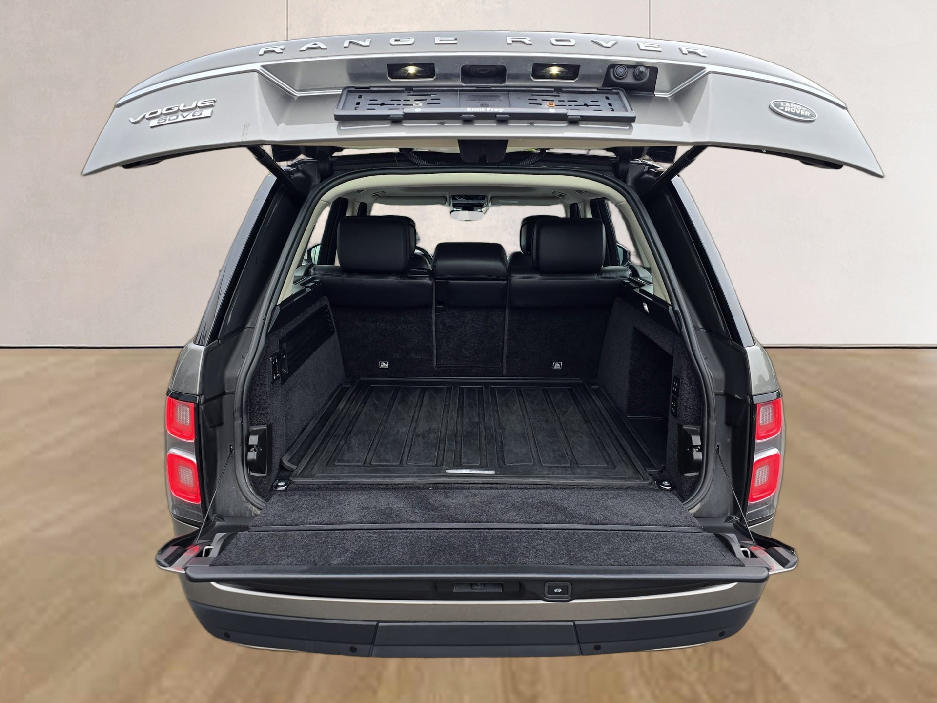 LAND ROVER Range Rover 4.4 SDV8 Vogue Automatic-image-11