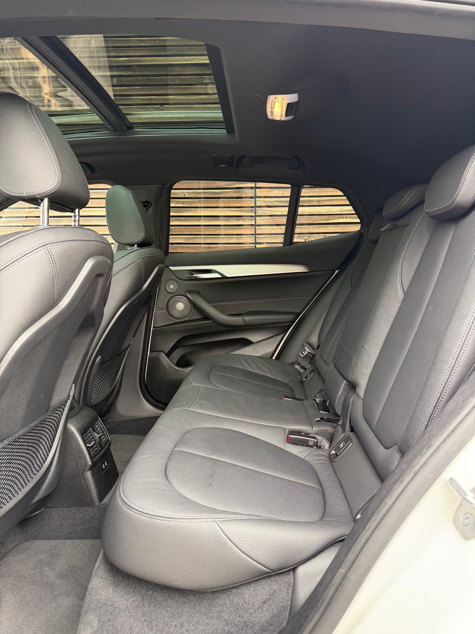 BMW X2 xDrive 25e M Sport Steptronic-image-12