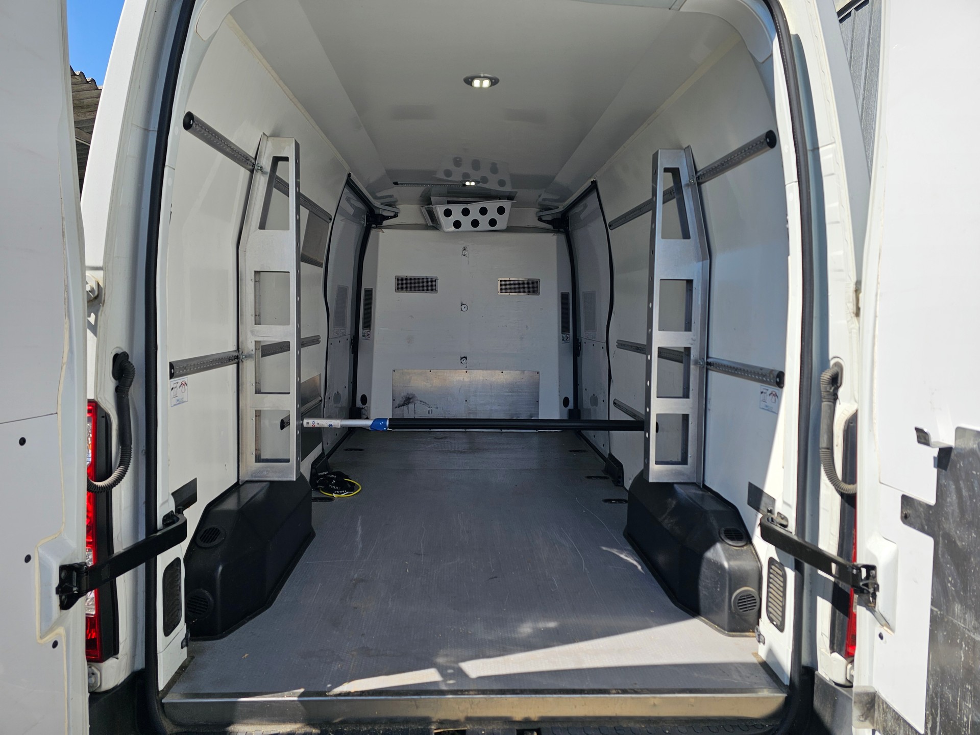 OPEL Movano 2.3 CDTI 3.5t L3H2-image-10