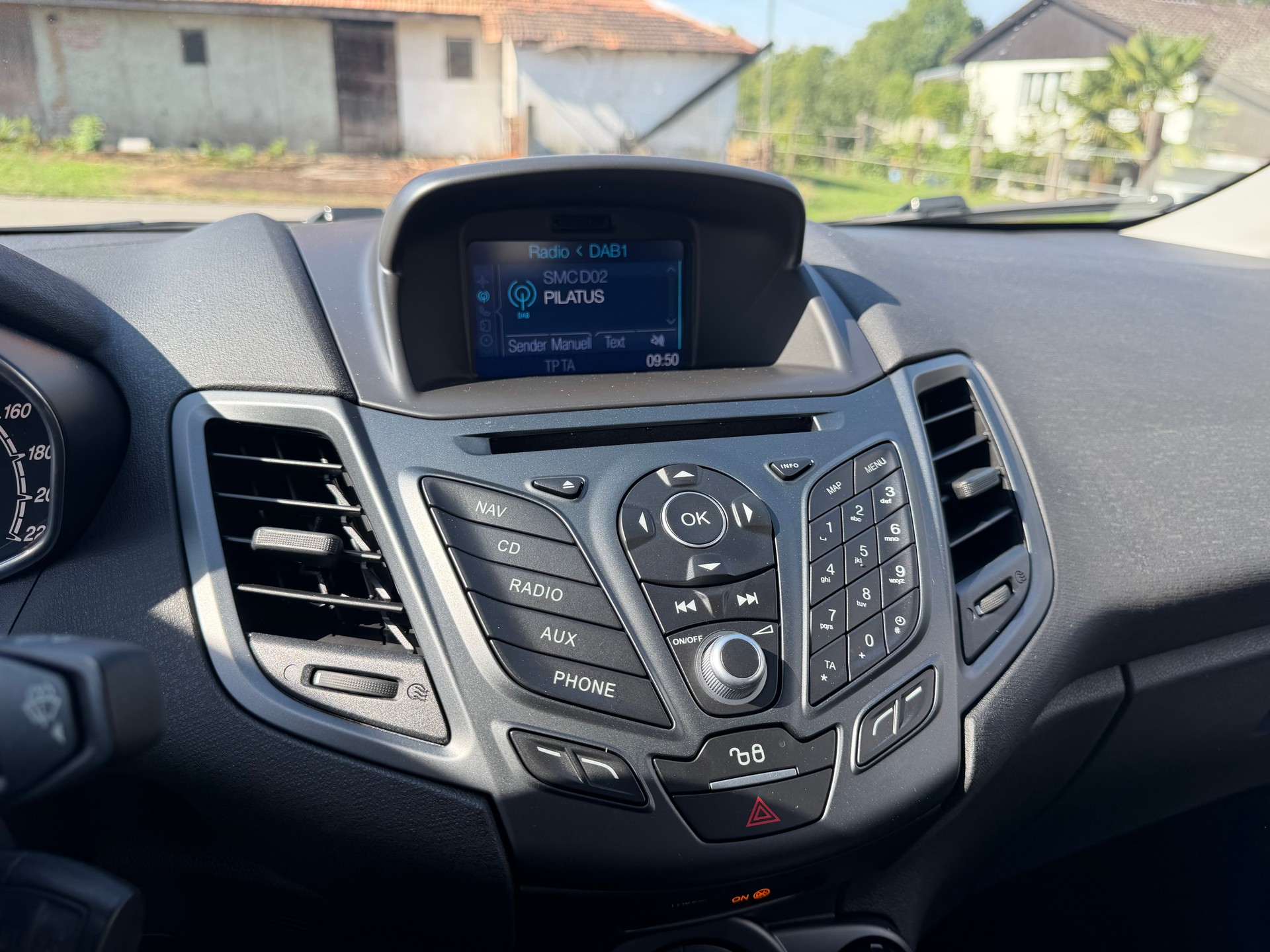 FORD Fiesta 1.0 SCTi Trend PowerShift-image-17