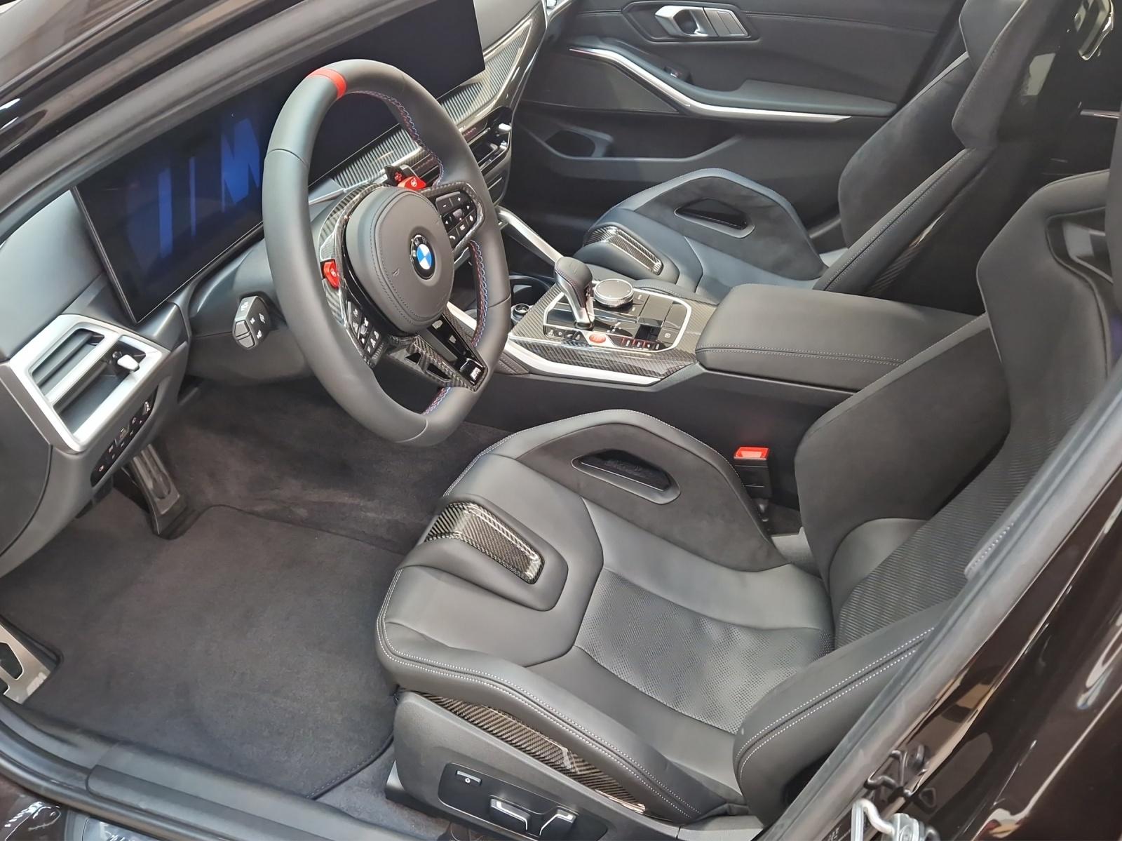 BMW M3 Competition M xDrive Touring-image-8