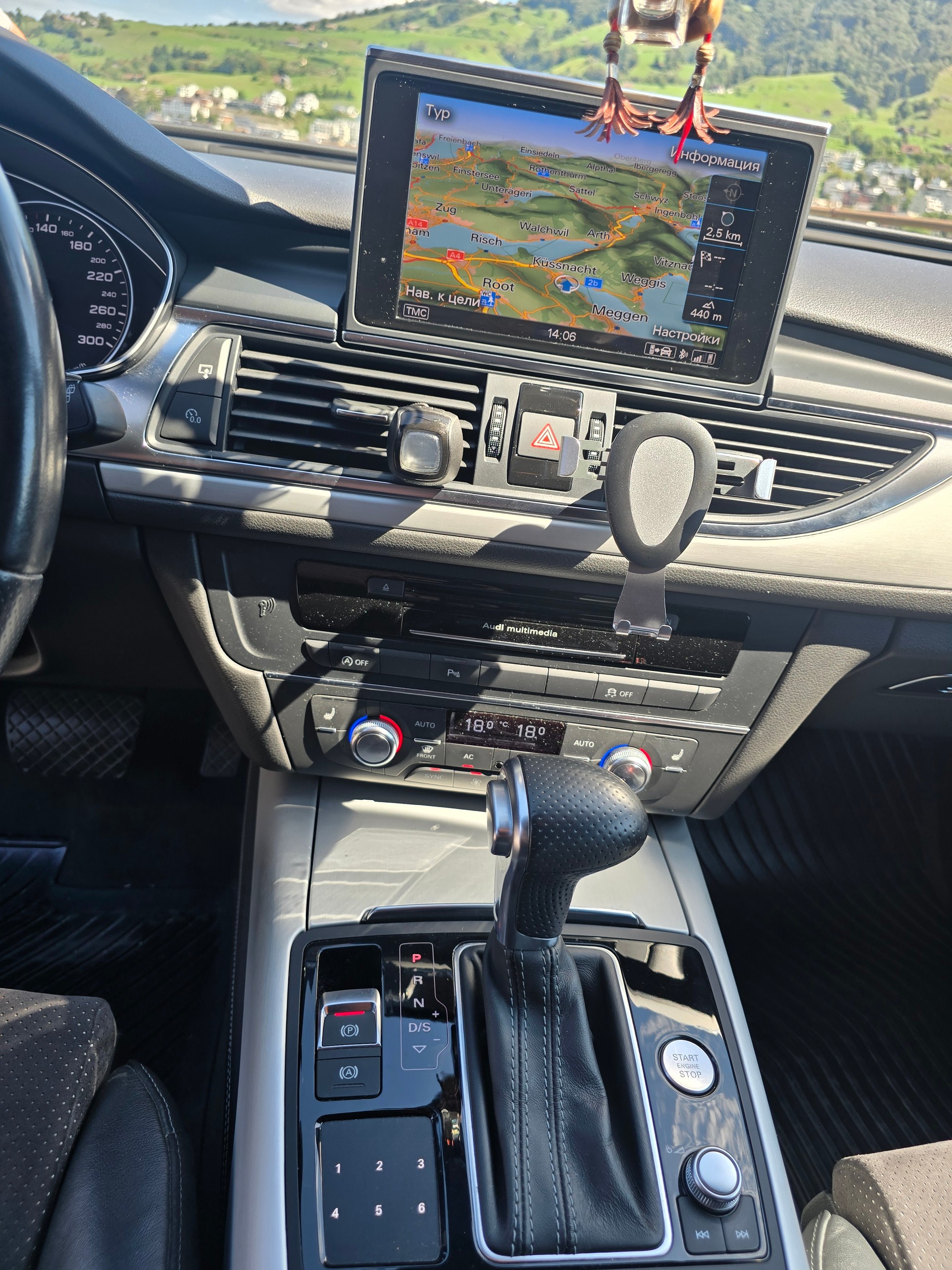 AUDI 3.0 V6 TDI 245 quattro S-Tr.-image-14