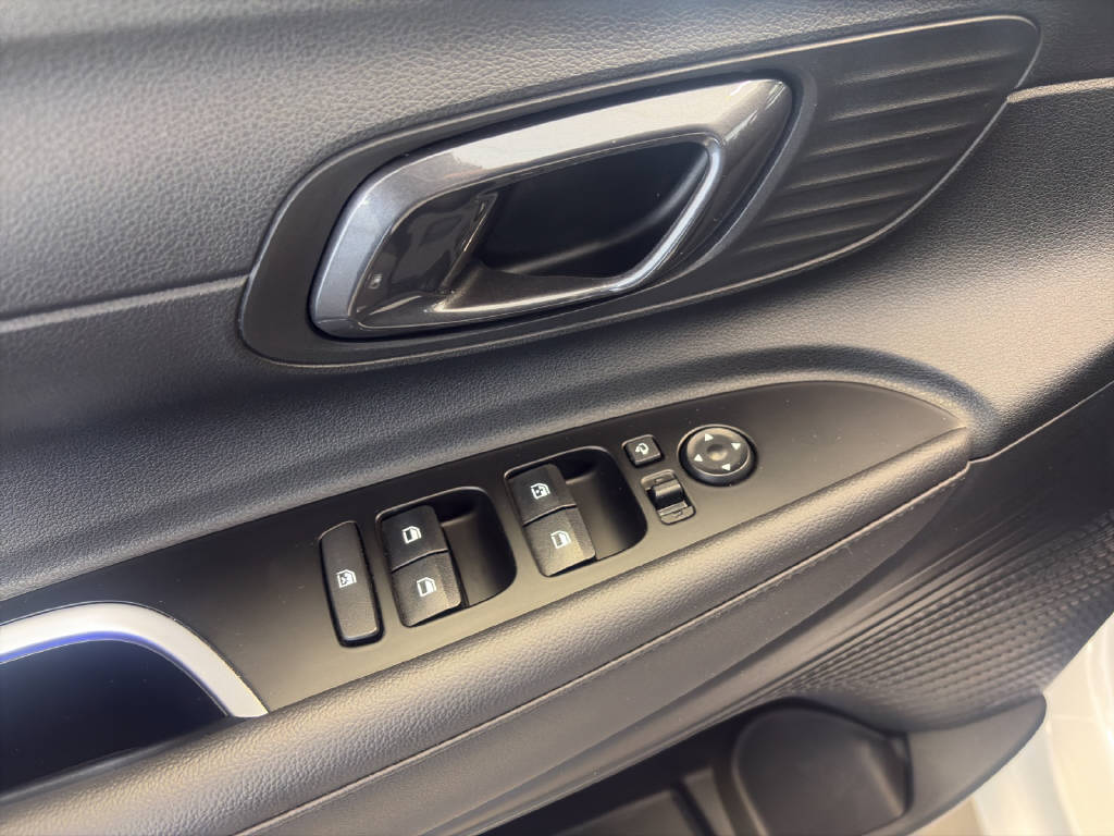 HYUNDAI i20 1.0 T-GDi Vertex-image-2
