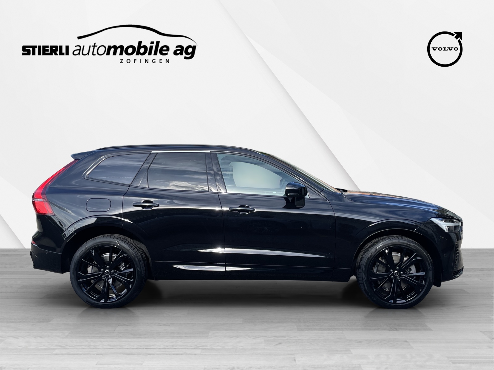VOLVO XC60 2.0 T6 TE Black Edition eAWD-image-3