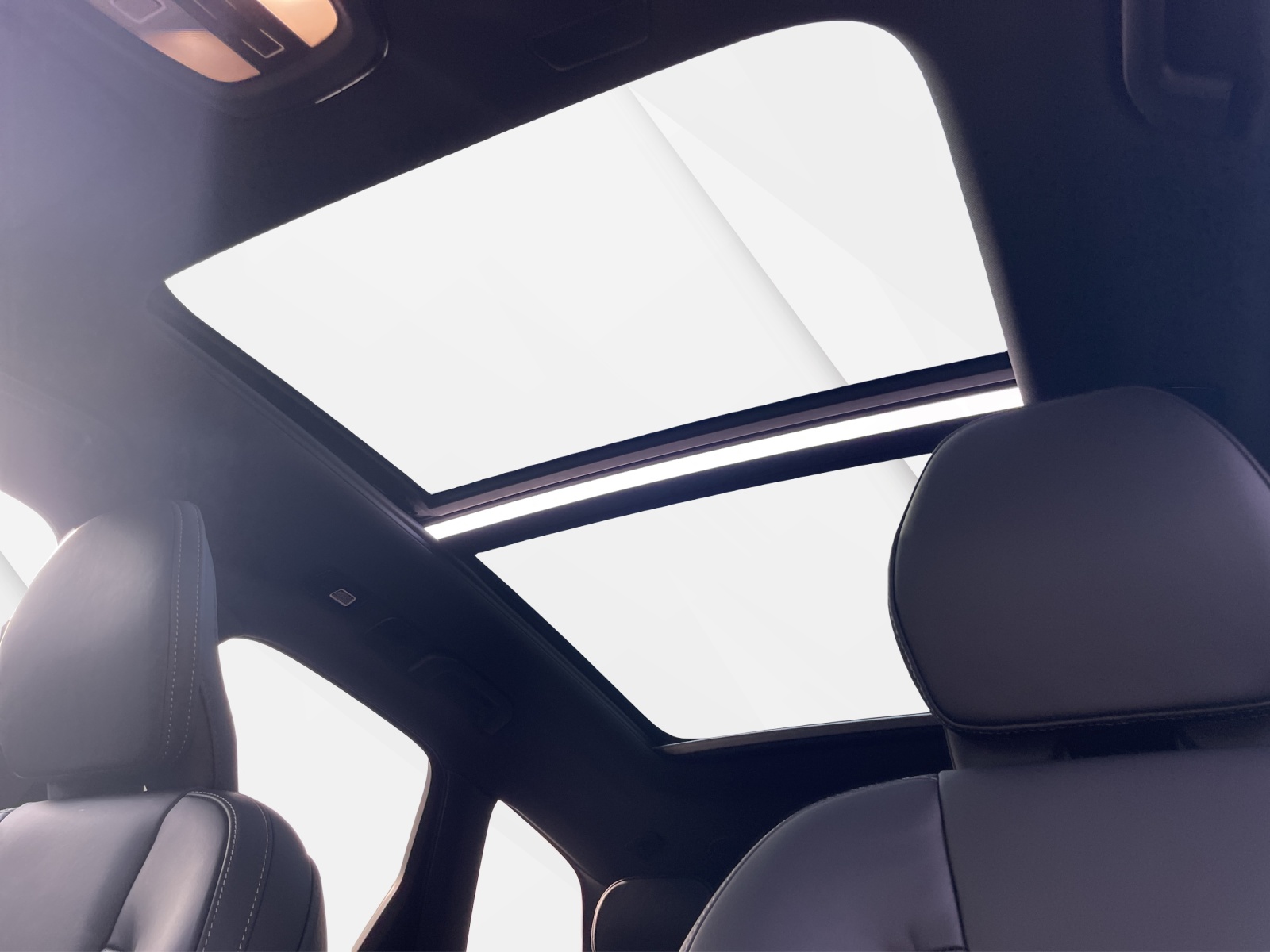VOLVO XC60 2.0 T6 TE Black Edition eAWD-image-15