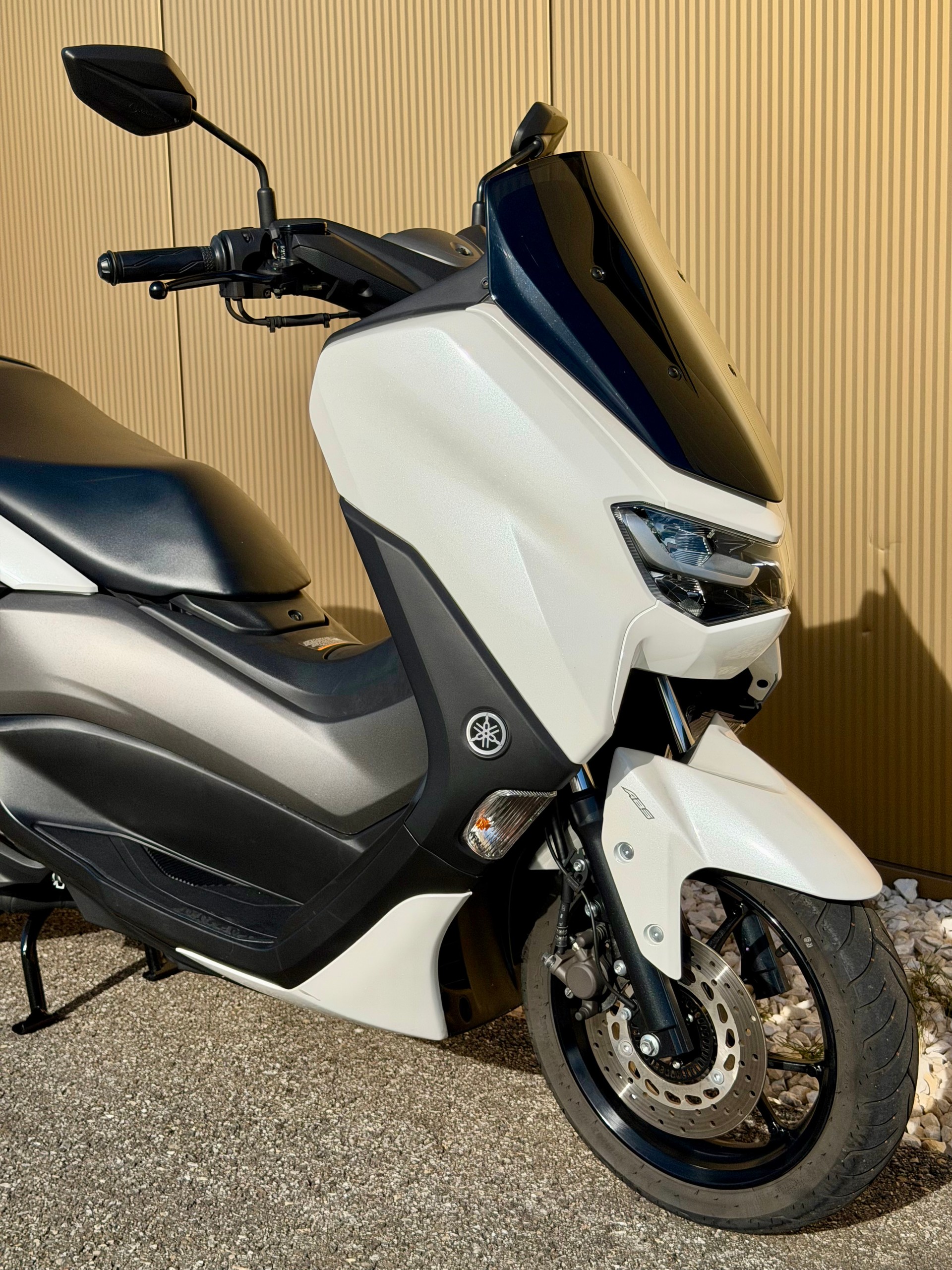 YAMAHA N-Max GPD 125-showroom-element-1
