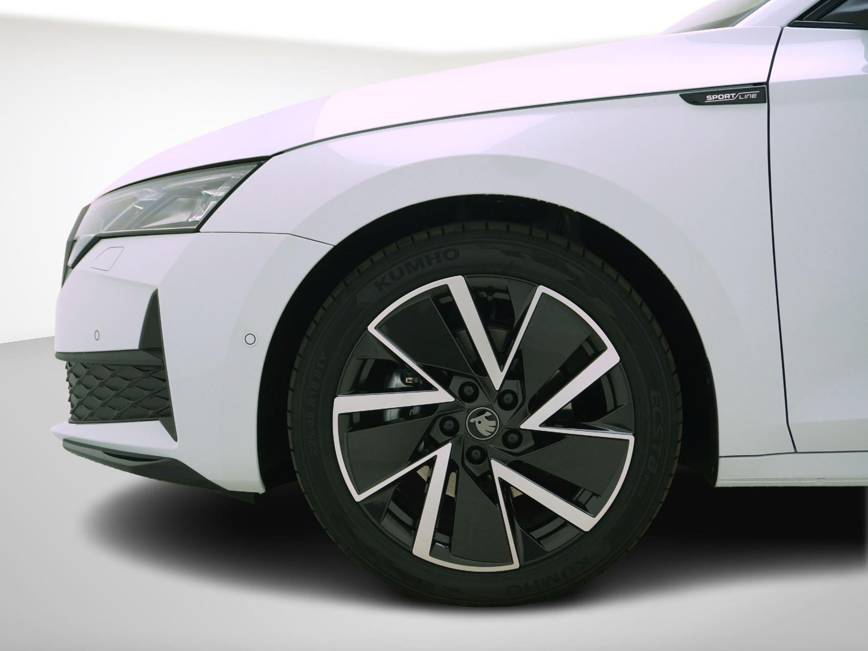 SKODA Octavia 2.0 TSI SportLine 4x4 DSG-image-9