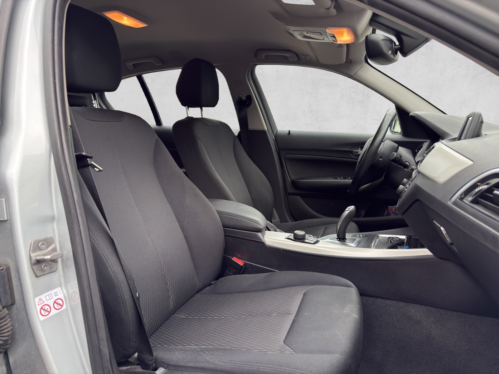BMW 118i Steptronic-image-9