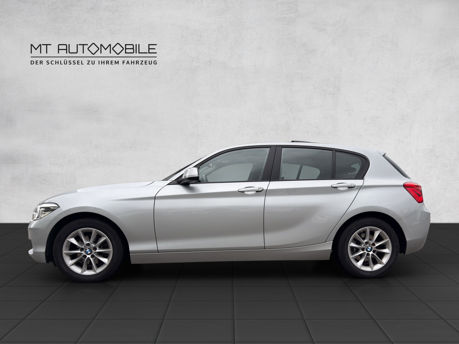 BMW 118i Steptronic-image-7