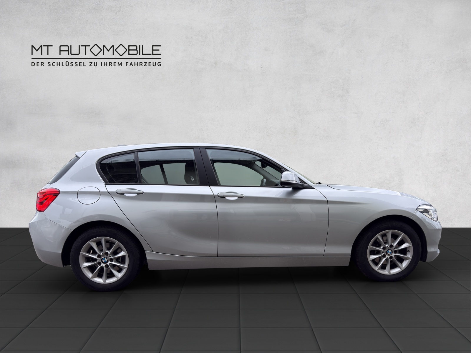 BMW 118i Steptronic-image-3