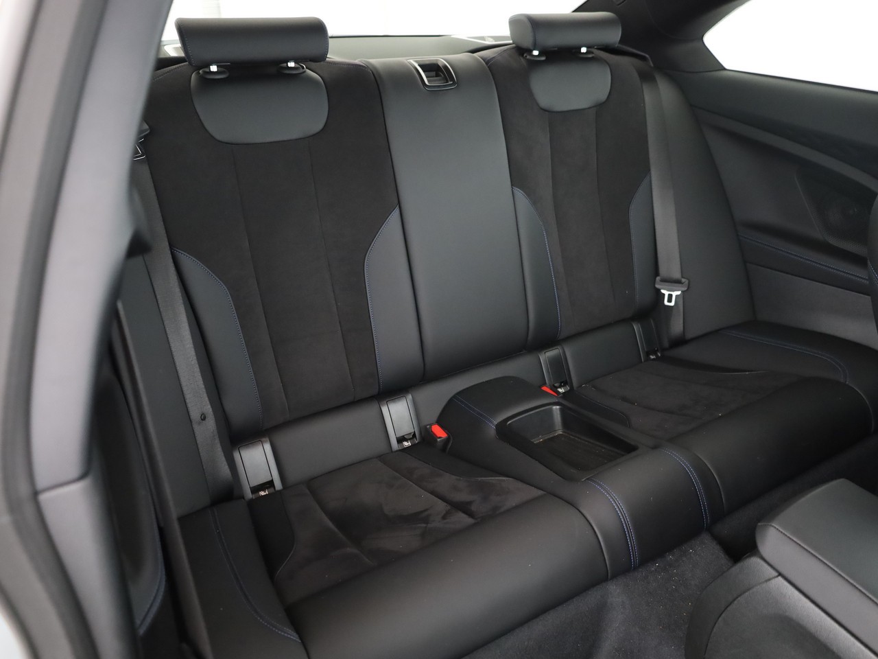 BMW M2 Steptronic-image-11