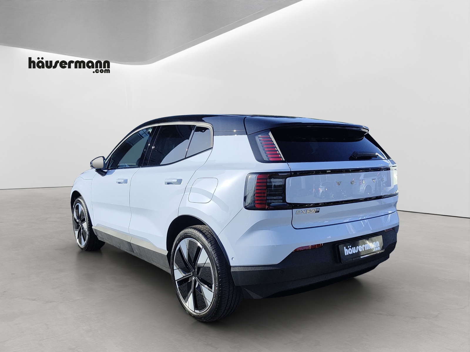 VOLVO EX30 P8 Ultra AWD-image-3