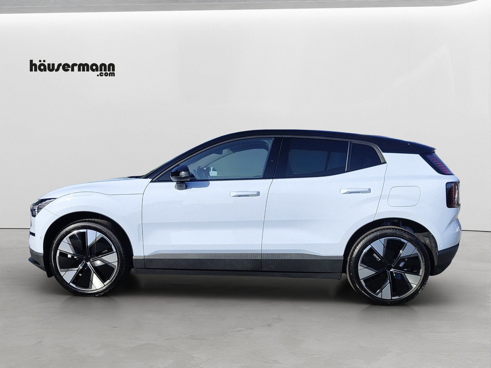 VOLVO EX30 P8 Ultra AWD-image-2