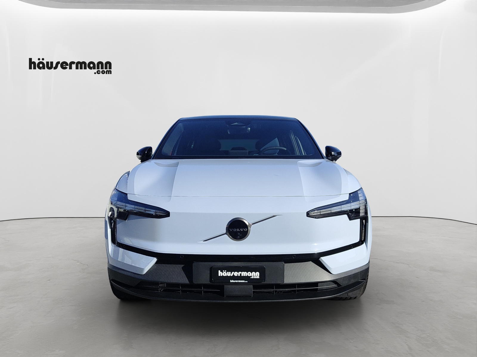 VOLVO EX30 P8 Ultra AWD-image-1