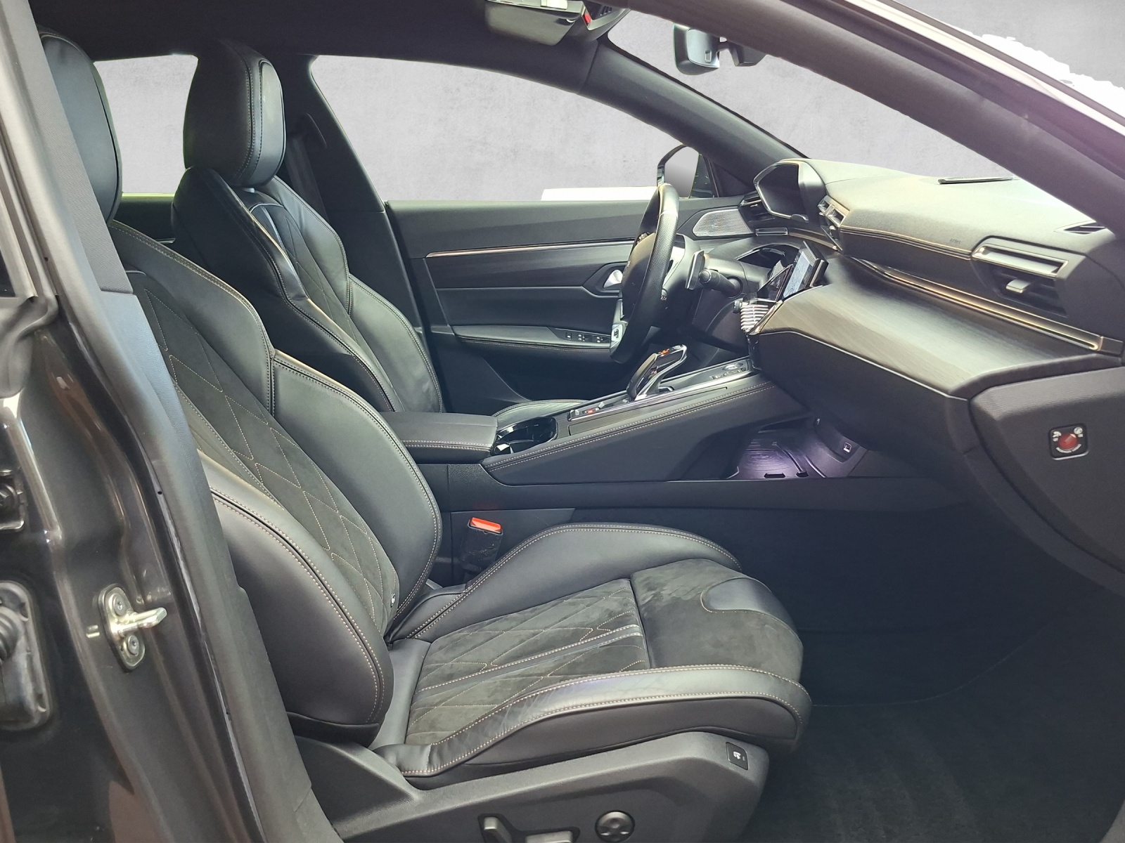 PEUGEOT 508 1.6 PureTech GT-image-12
