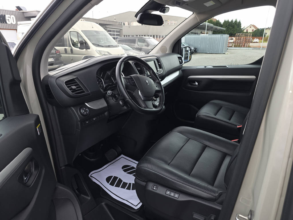 PEUGEOT Traveller Standard 2.0 BlueHDi 180 Allure S/S-image-4